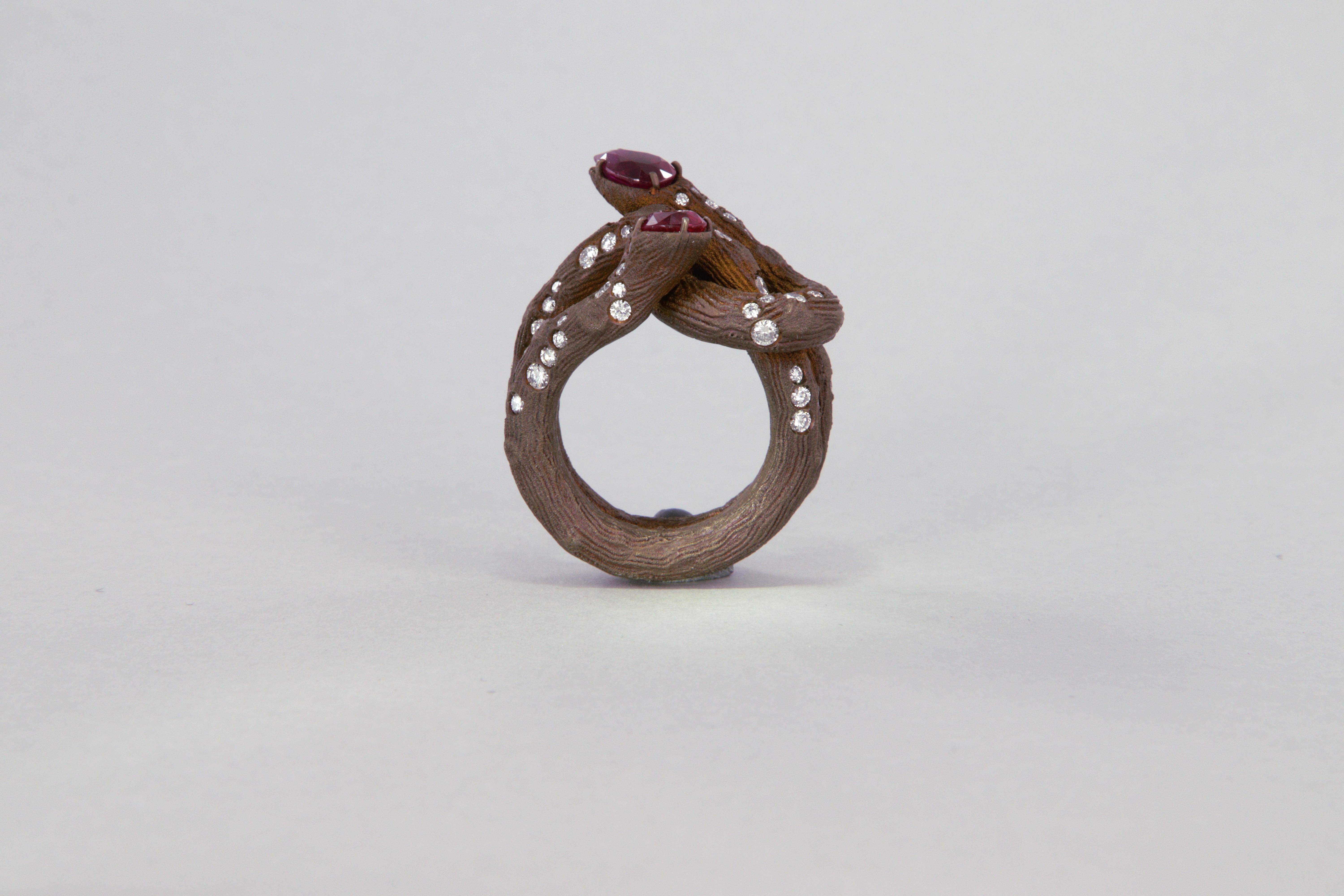 Contemporary grape shoot ring with diamonds and rubies in titanium For Sale 3