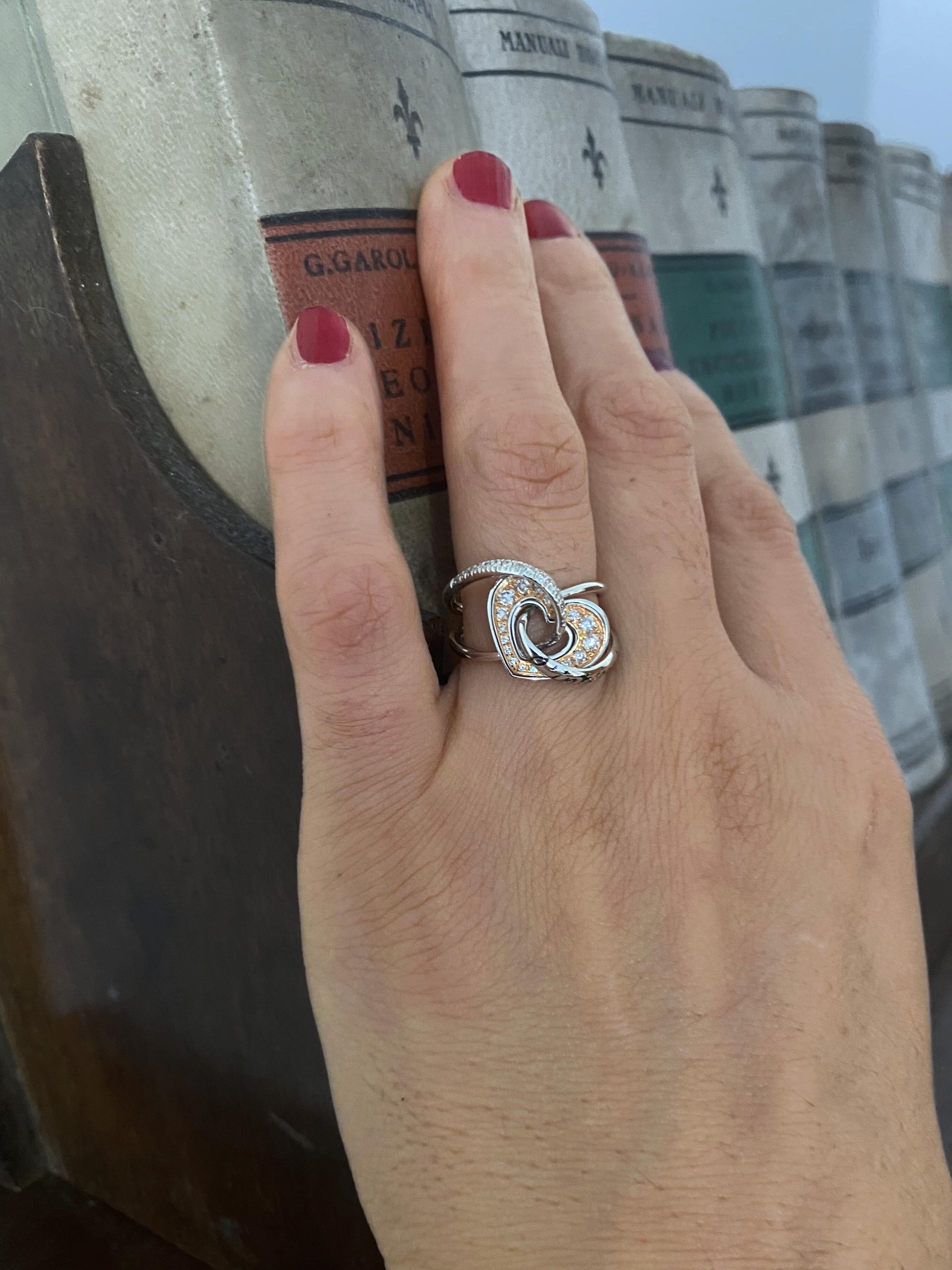 Heart Ring 18Kt Gold and White Diamonds For Sale 4