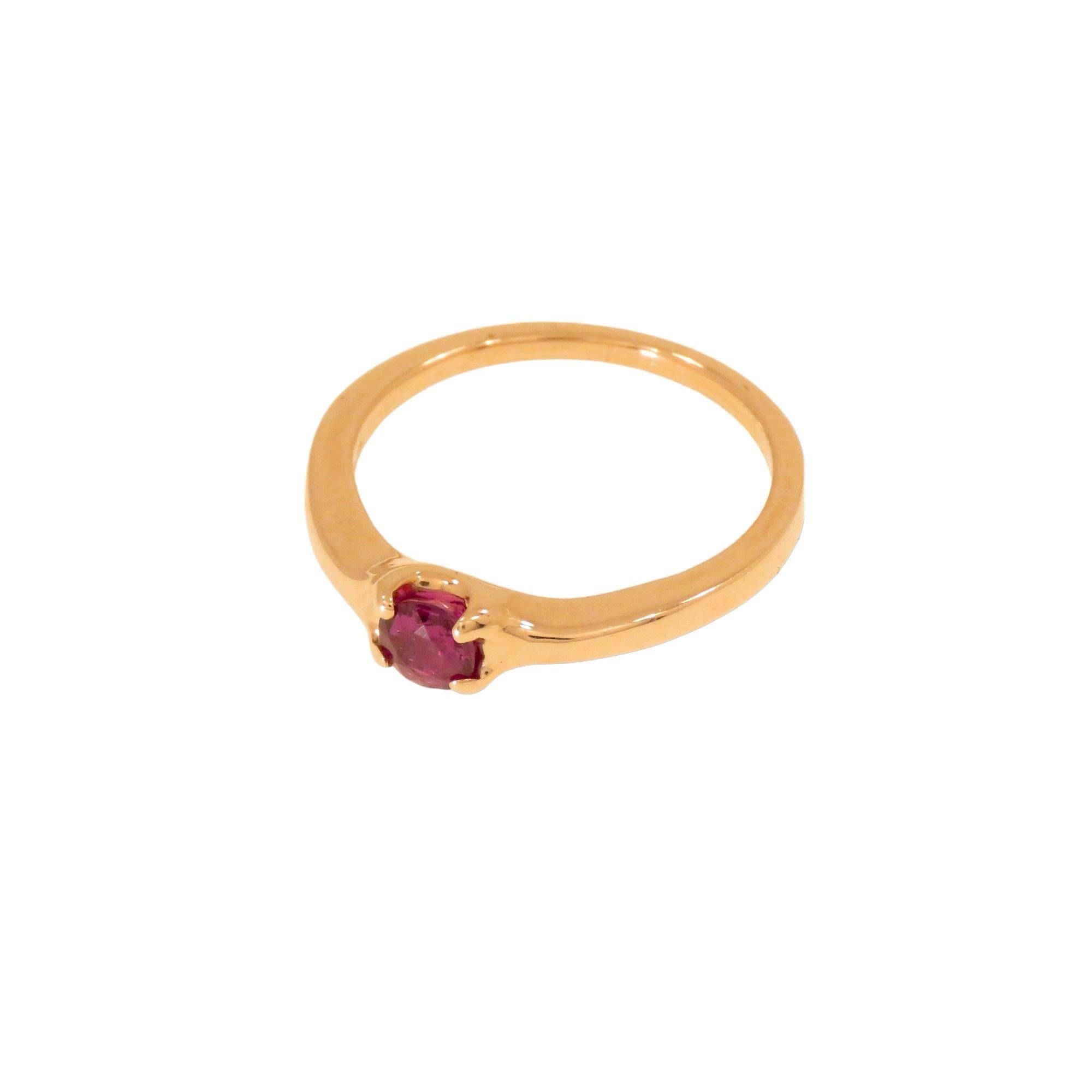 Rose gold ruby engagement ring In New Condition For Sale In Milano, IT