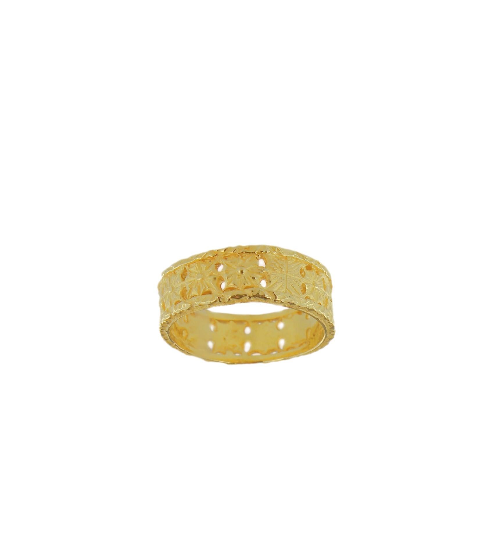 En vente :  Anneau de mariage Sacchi en or jaune satiné 18k 4
