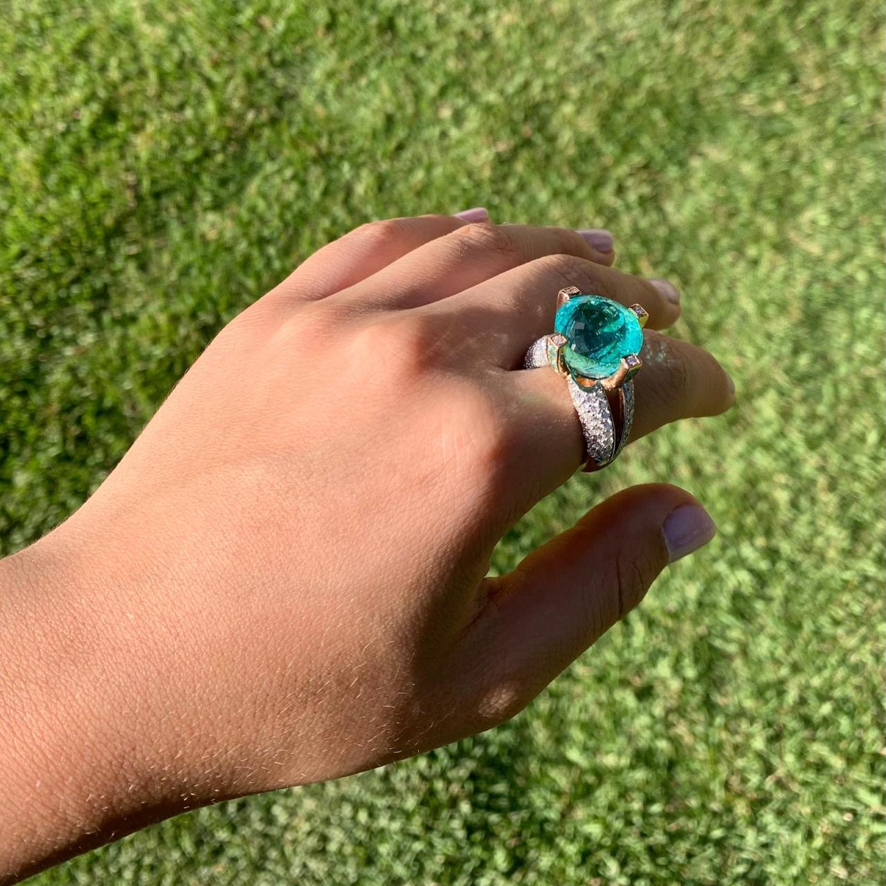Anello di Tormalina Paraiba con Pavé di Paraiba Brasiliana e Diamanti, 24.23 CT 1