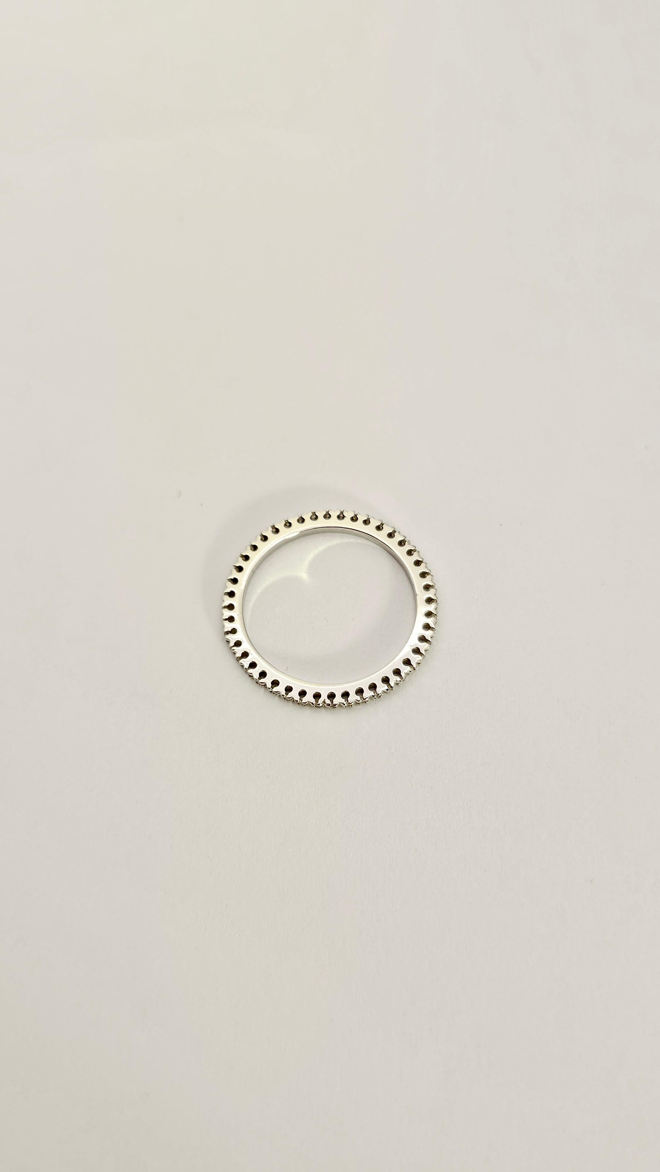 Contemporary Eternelle Ring in White Gold and Diamonds For Sale