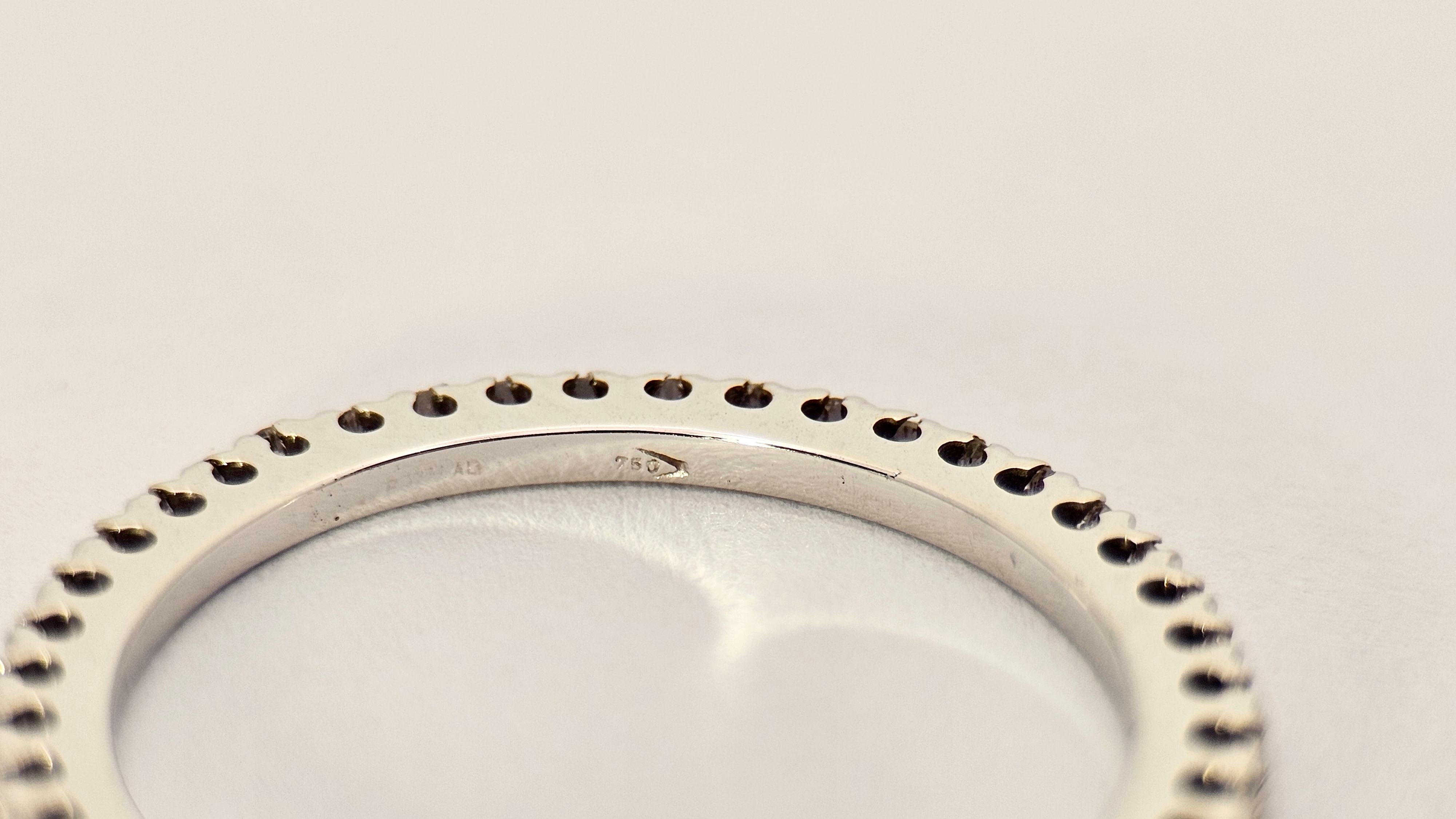 Brilliant Cut Eternelle Ring in White Gold and Diamonds For Sale