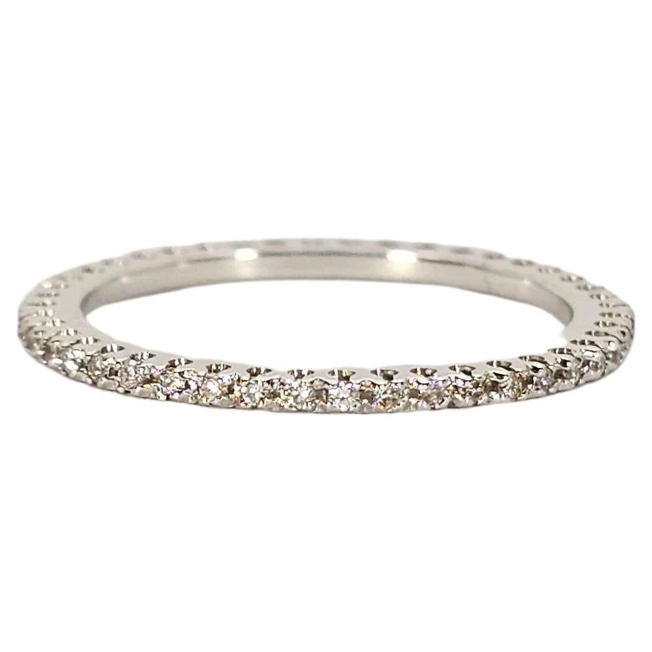 Eternelle Ring in White Gold and Diamonds