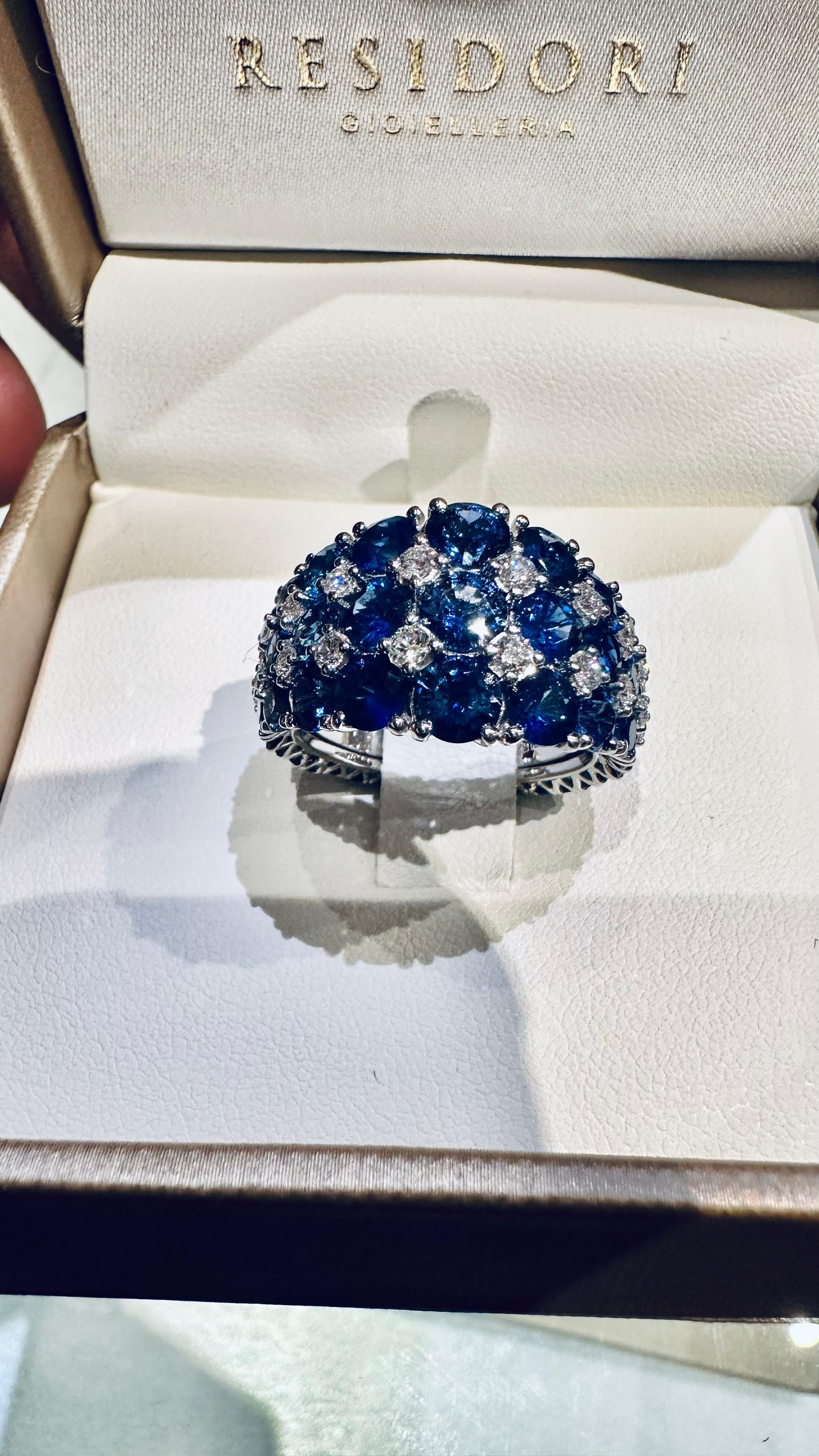 Bague en or 18kt avec saphirs naturels de 7,97ct  Diamants 0,70ct Unisexe en vente