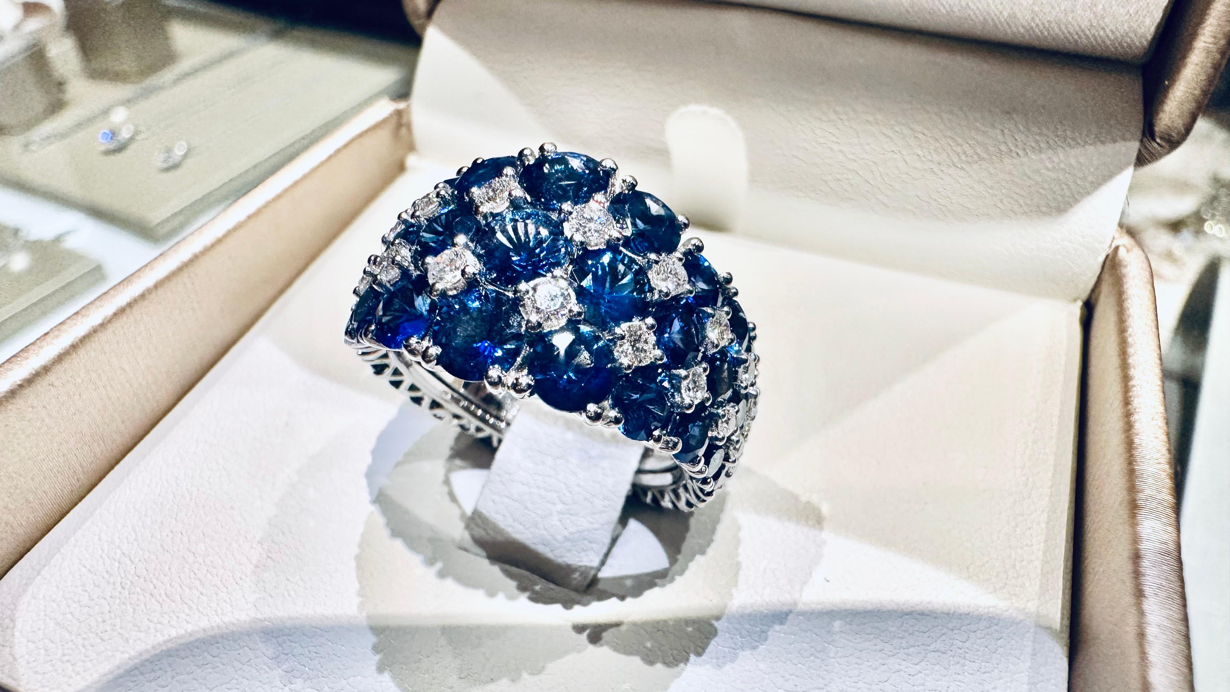 Bague en or 18kt avec saphirs naturels de 7,97ct  Diamants 0,70ct en vente 2