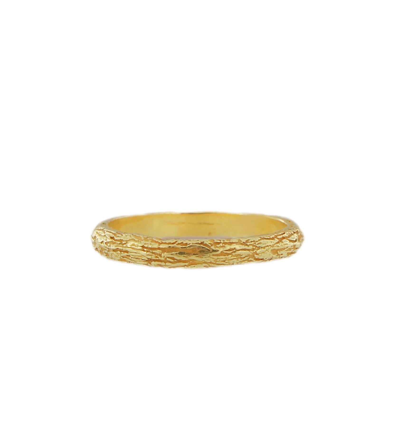 En vente :  Anneau de mariage Sacchi en or jaune satiné 18k 2
