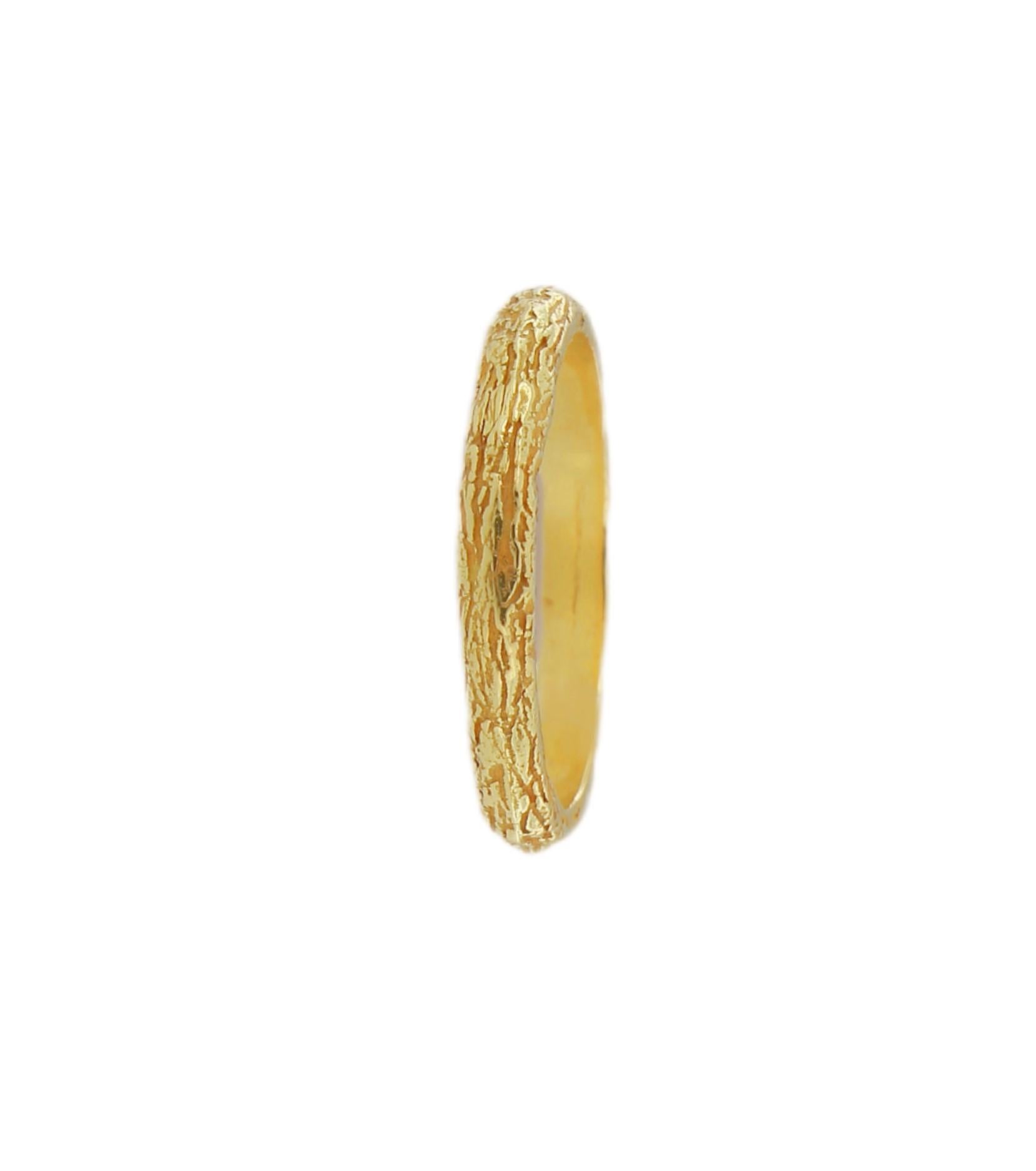En vente :  Anneau de mariage Sacchi en or jaune satiné 18k 3