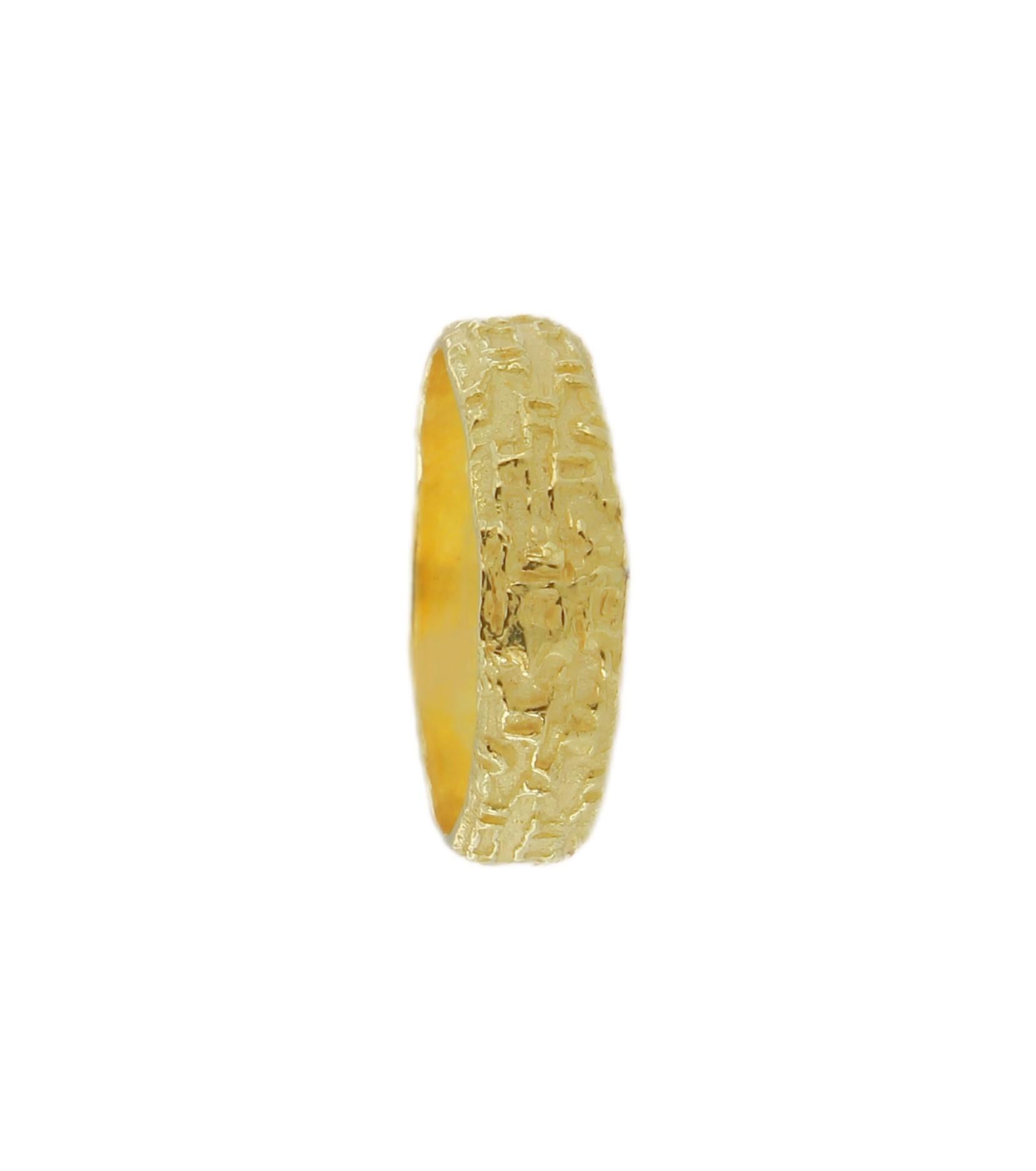 En vente :  Bague Sacchi en or jaune satiné 18K 3