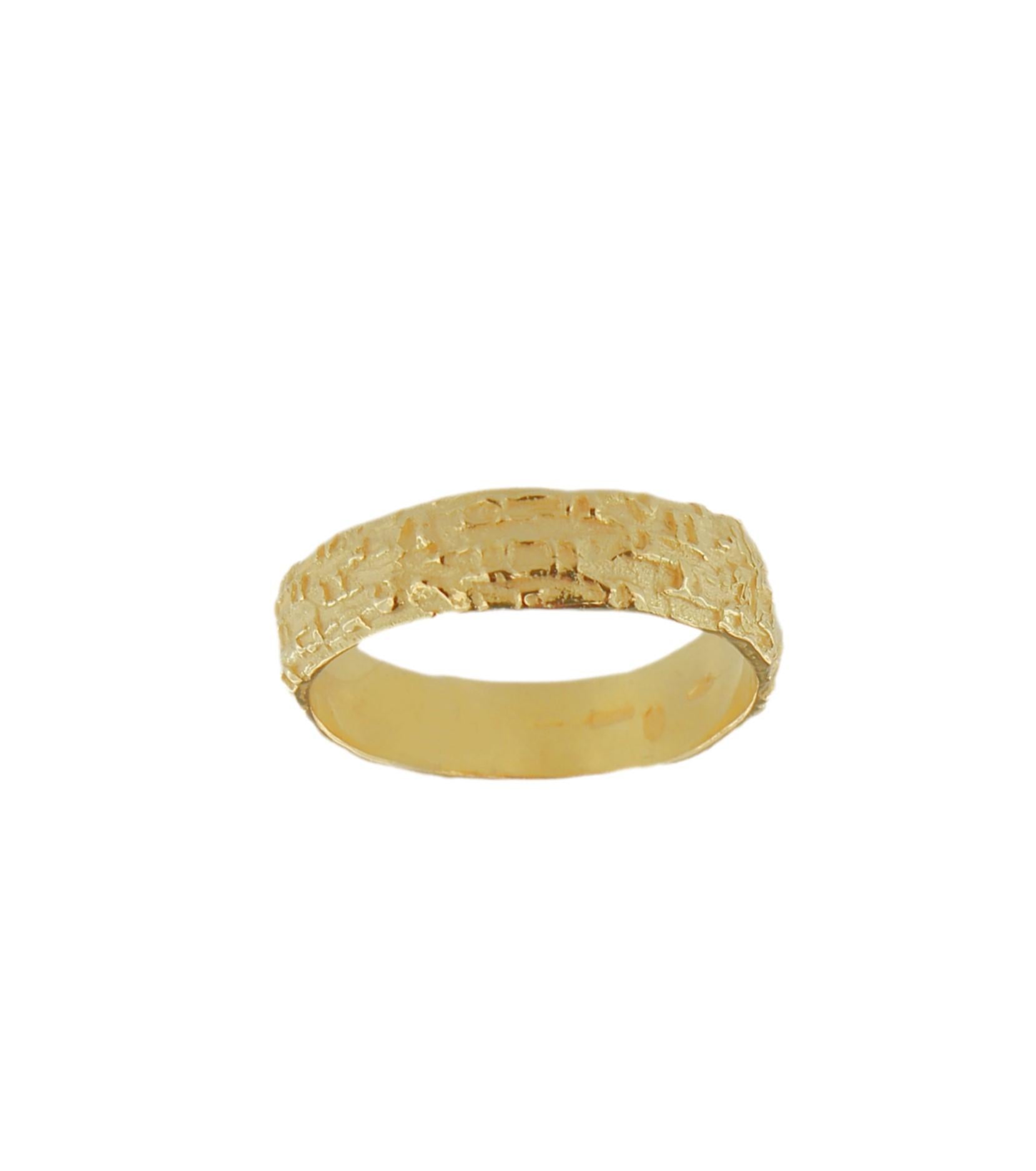 En vente :  Bague Sacchi en or jaune satiné 18K 4