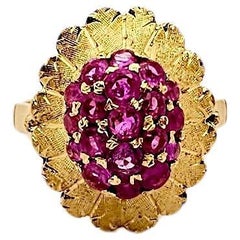 Flower Ring in 18Kt Yellow Gold and Pink Sapphires