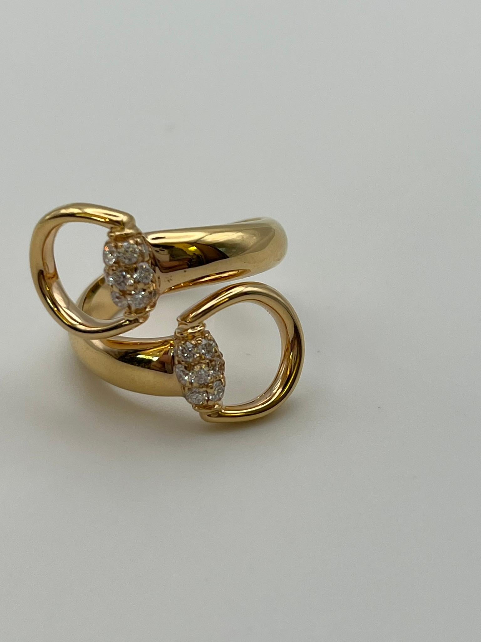 Gucci-Ring aus 18 kt. Roségold mit Diamanten im Angebot 2