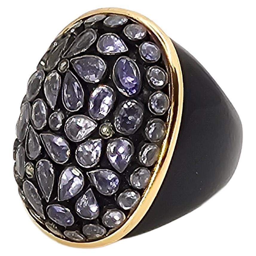 Anello in Bakelite, Tanzanite, Diamanti Brown e oro 18 Kt For Sale