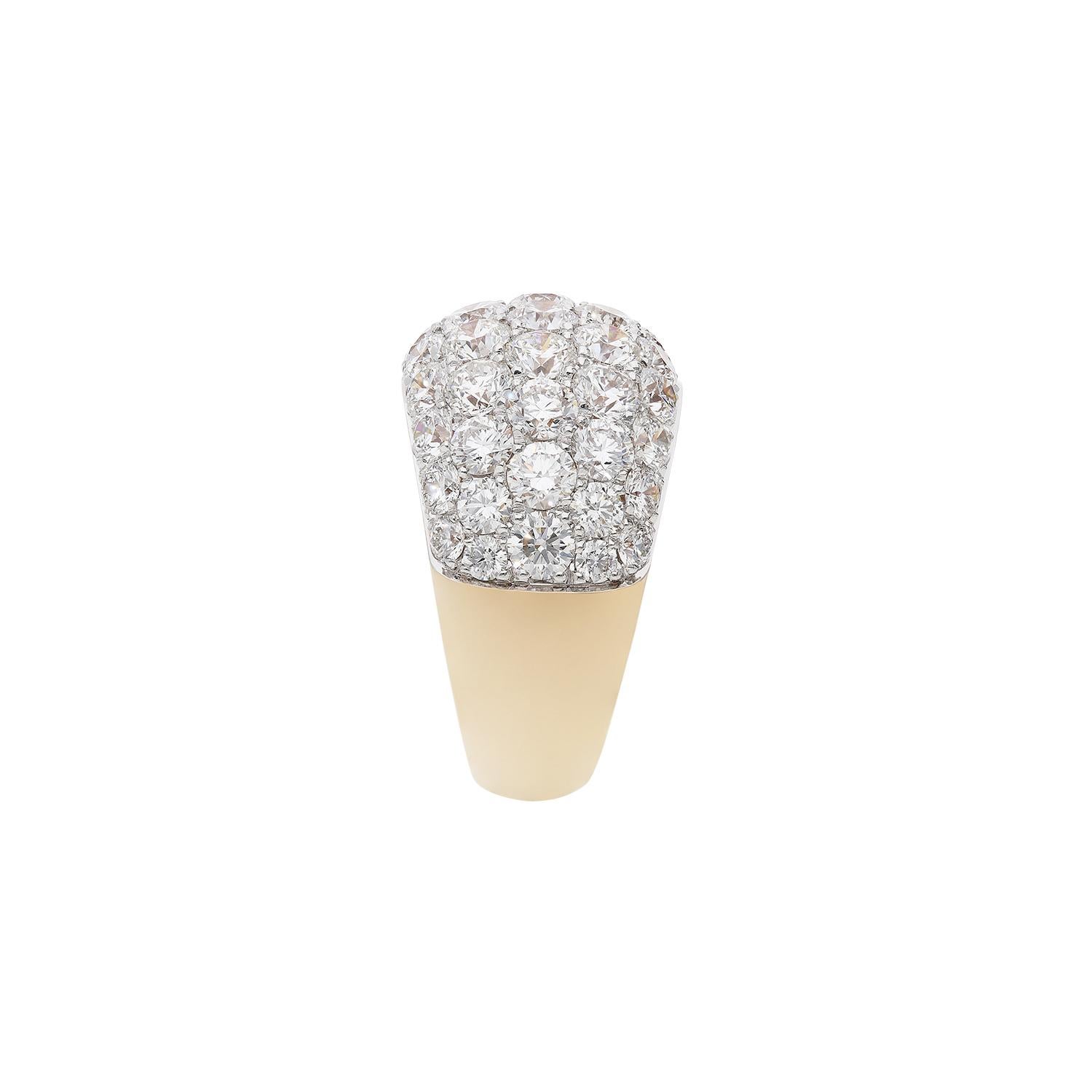 Contemporary Anello in oro bianco e oro rosa 18kt con diamanti bianchi For Sale