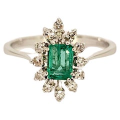 Weißgold, Smaragd und Diamant Huit Ring