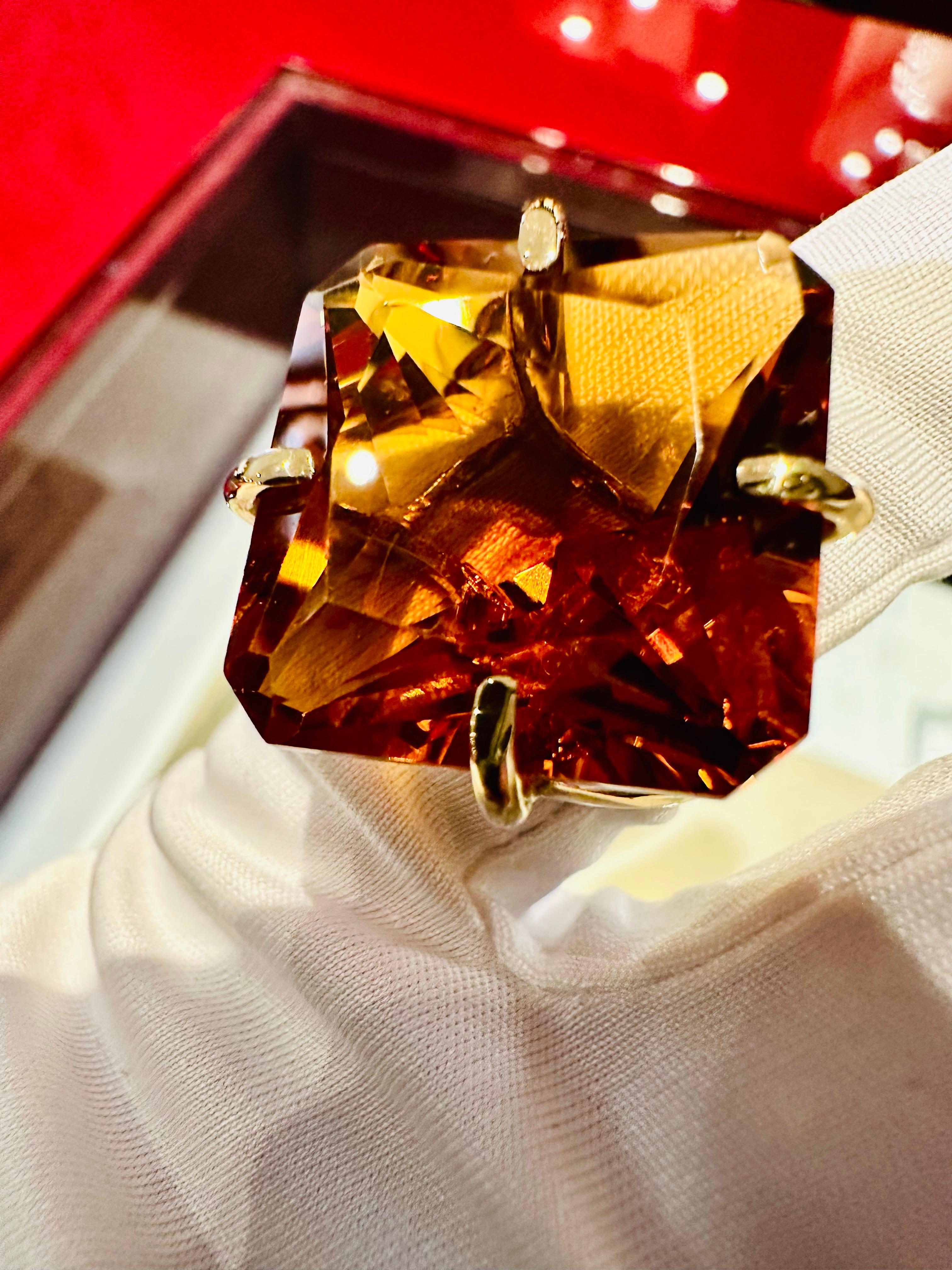 Bague en or jaune 18 carats avec topaze citrine - Majestic Exclusivity en vente 7