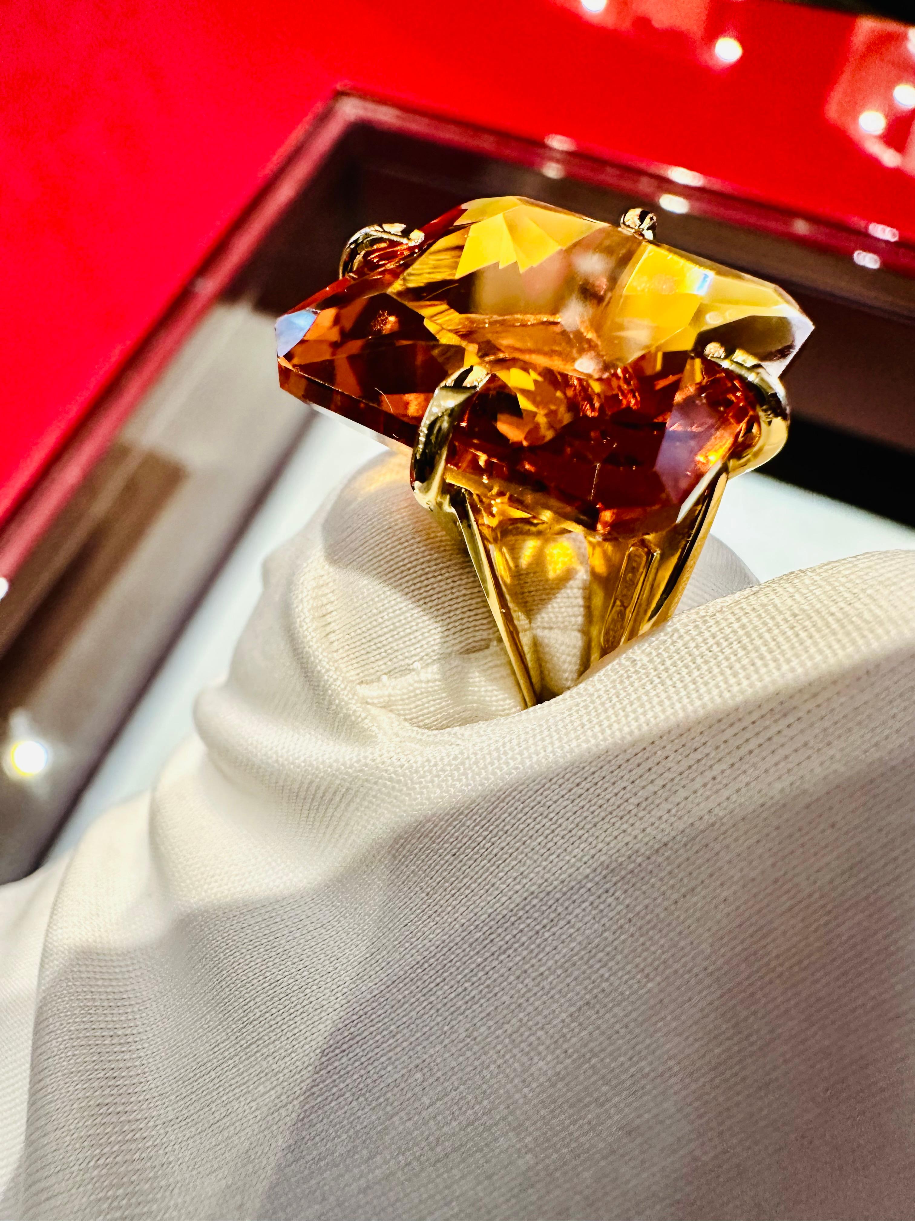 Bague en or jaune 18 carats avec topaze citrine - Majestic Exclusivity en vente 8