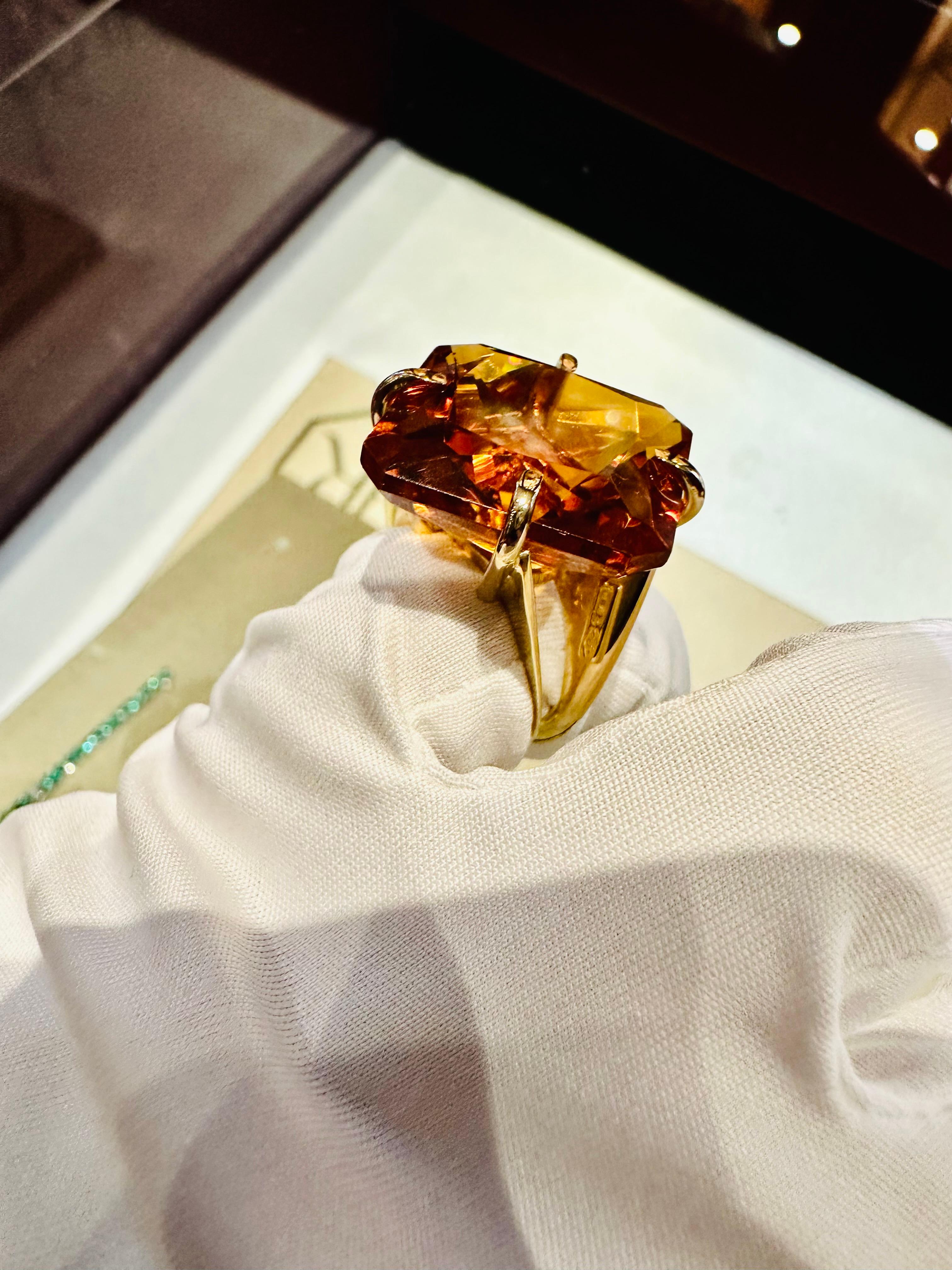 Bague en or jaune 18 carats avec topaze citrine - Majestic Exclusivity en vente 3