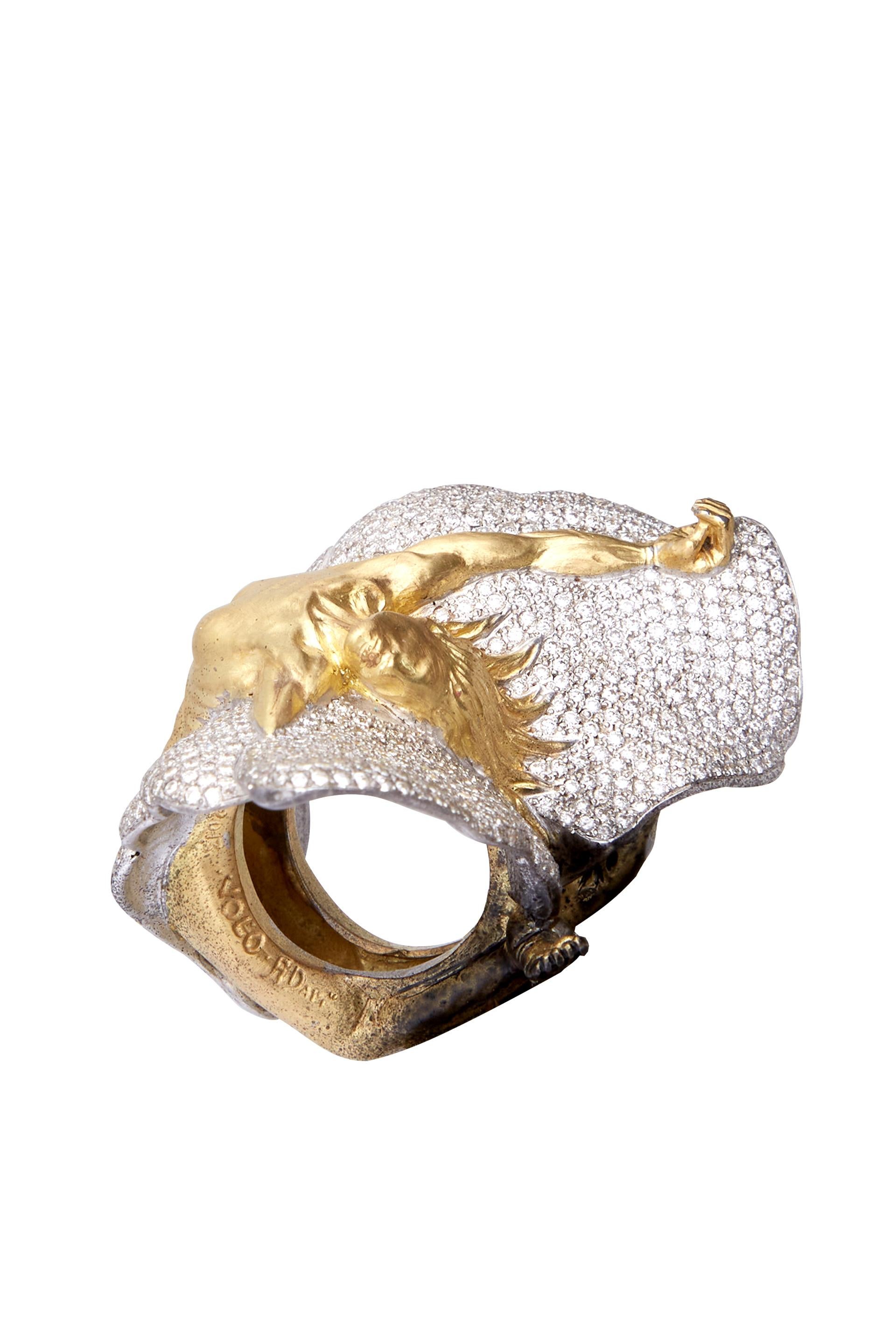 Artiste Bague en or jaune 18 carats avec diamants 9 carats en vente