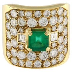 Vintage Anello in oro giallo con diamanti 3.97 ct e smeraldo 1.16 ct