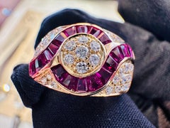 Yellow Gold Ring with Diamonds and Rubies - Elegance and Prestige