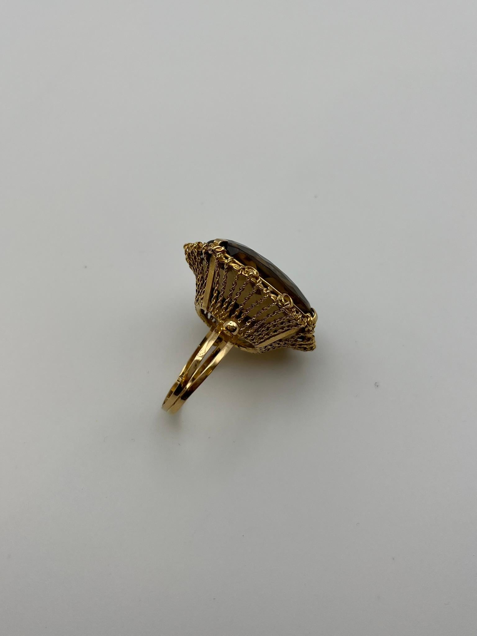 Anello in oro giallo con quarzo citrino fumè. in vendita 6