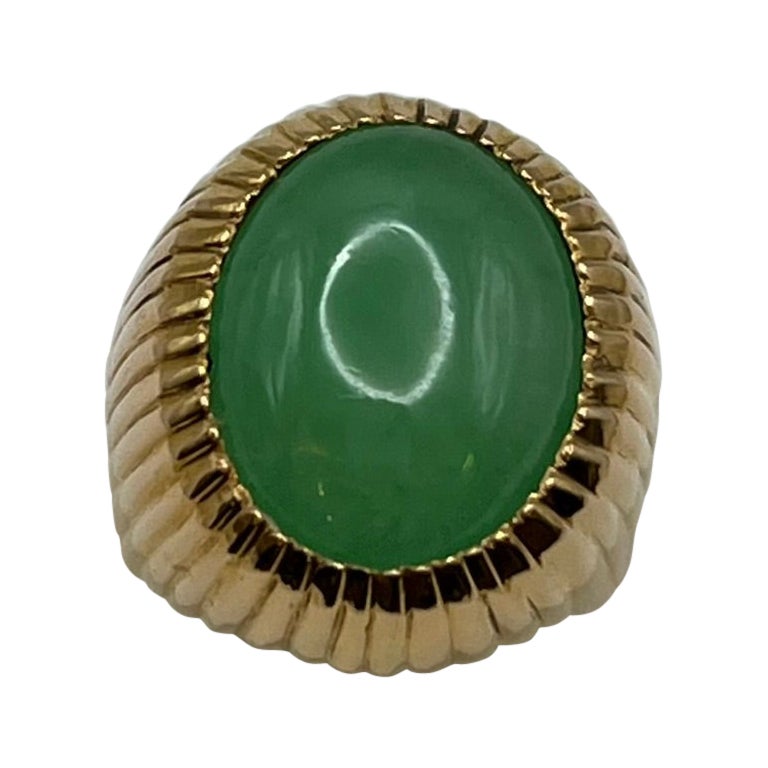 Bague en or rose avec jade central