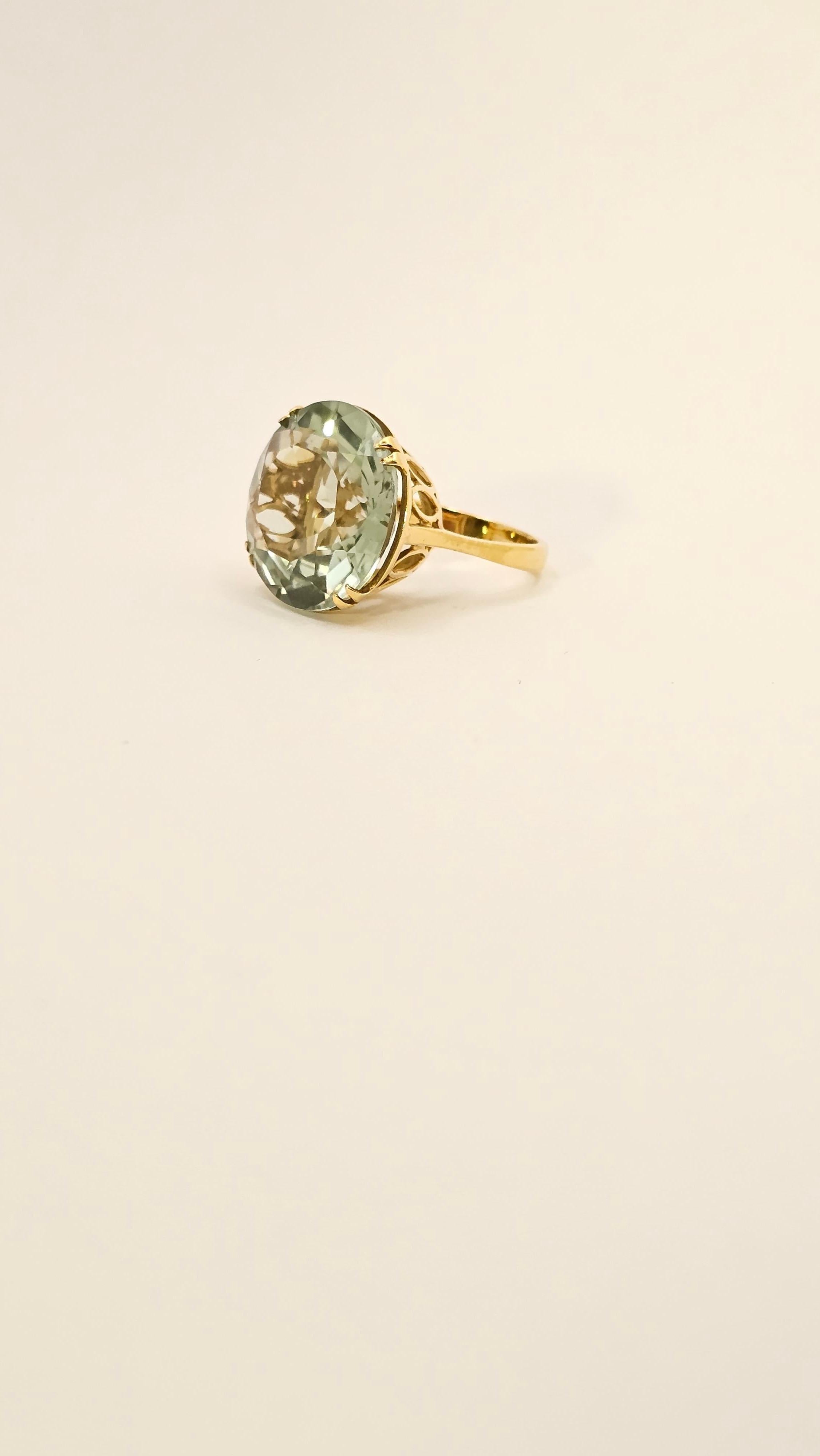 Revival Retro Style Ring in 18 Kt Yellow Gold and Green Amethyst ( Prasiolite ) For Sale