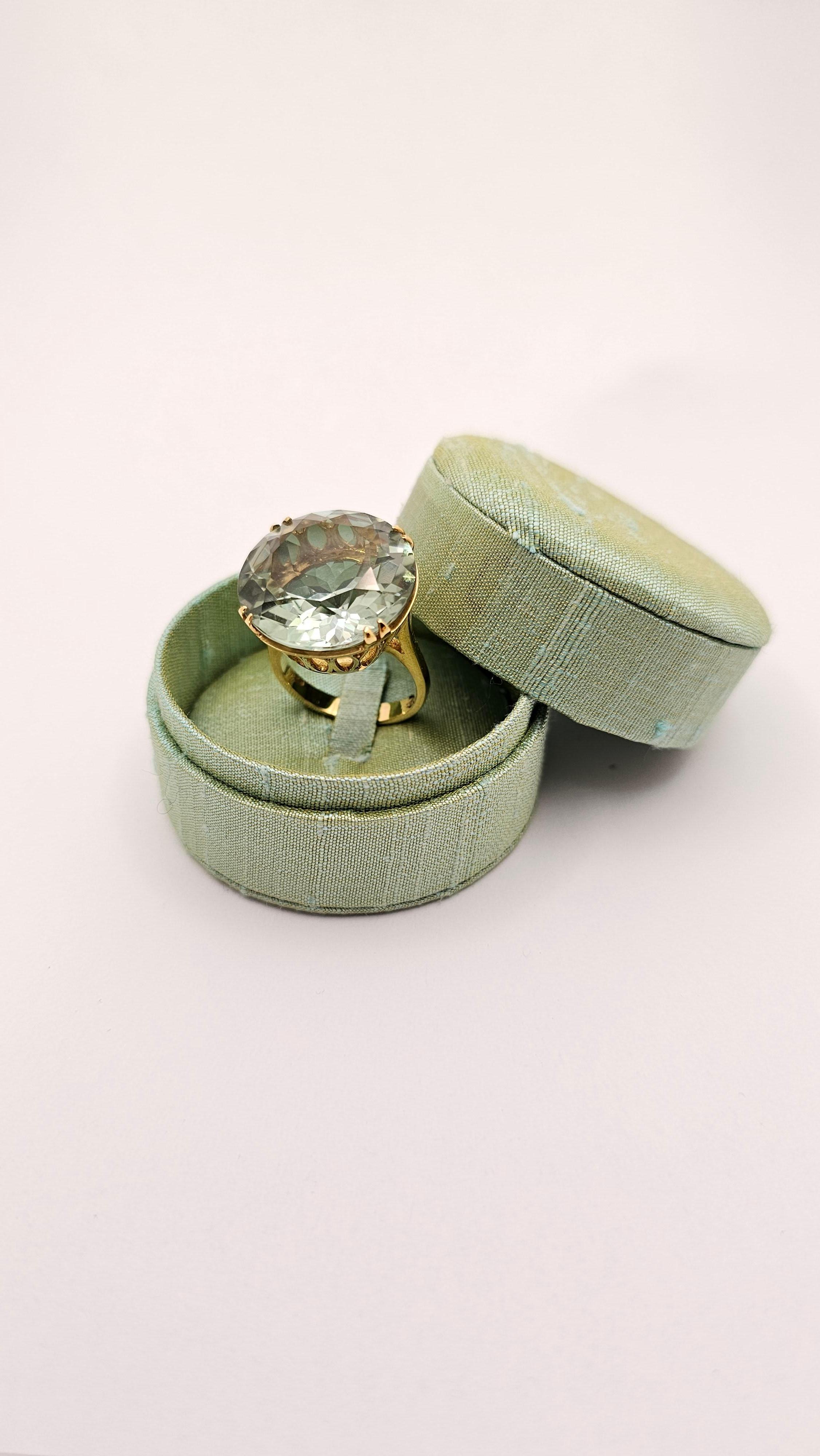 Retro Style Ring in 18 Kt Yellow Gold and Green Amethyst ( Prasiolite ) For Sale 3