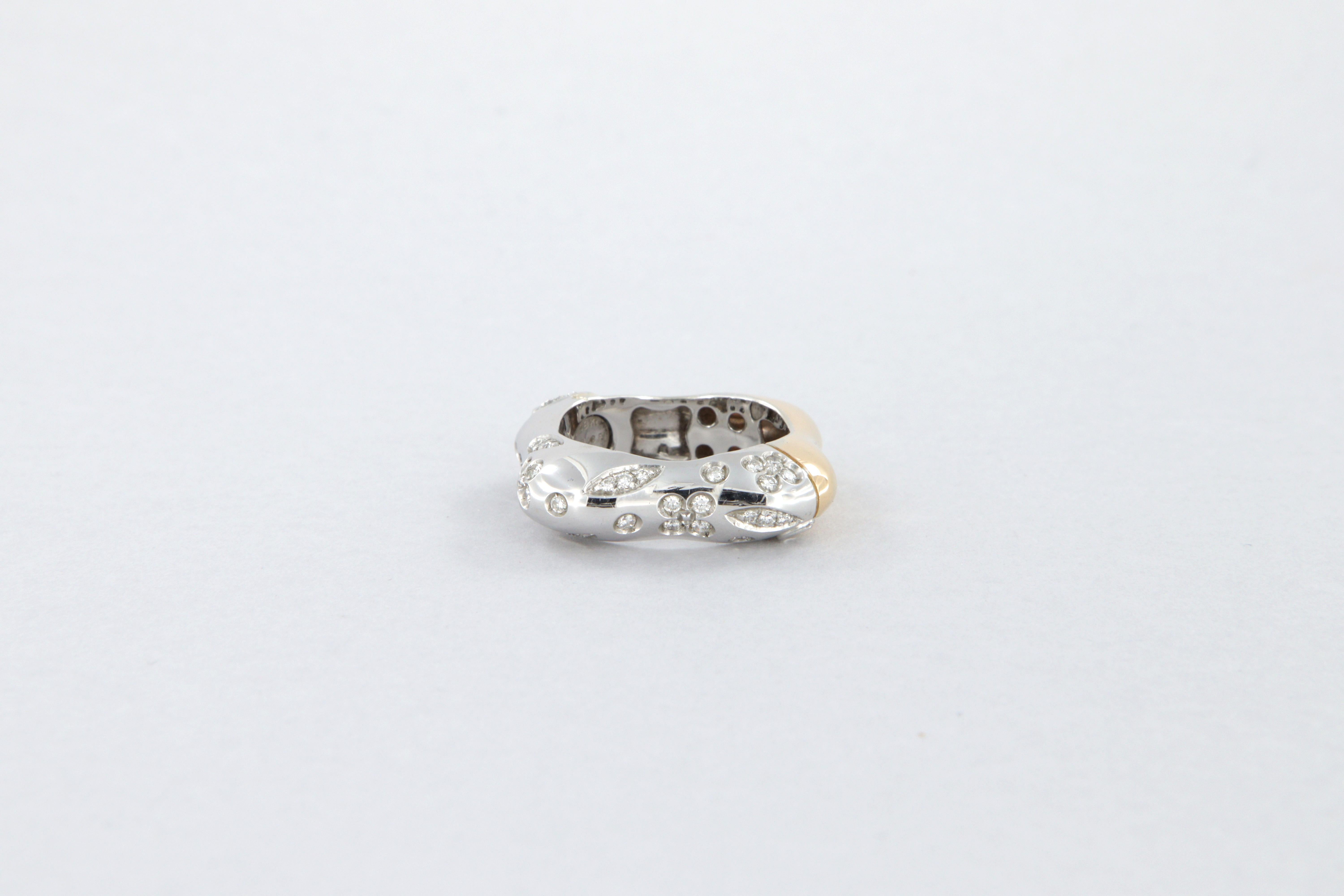La Nouvelle Bague ring with diamonds in gold 4