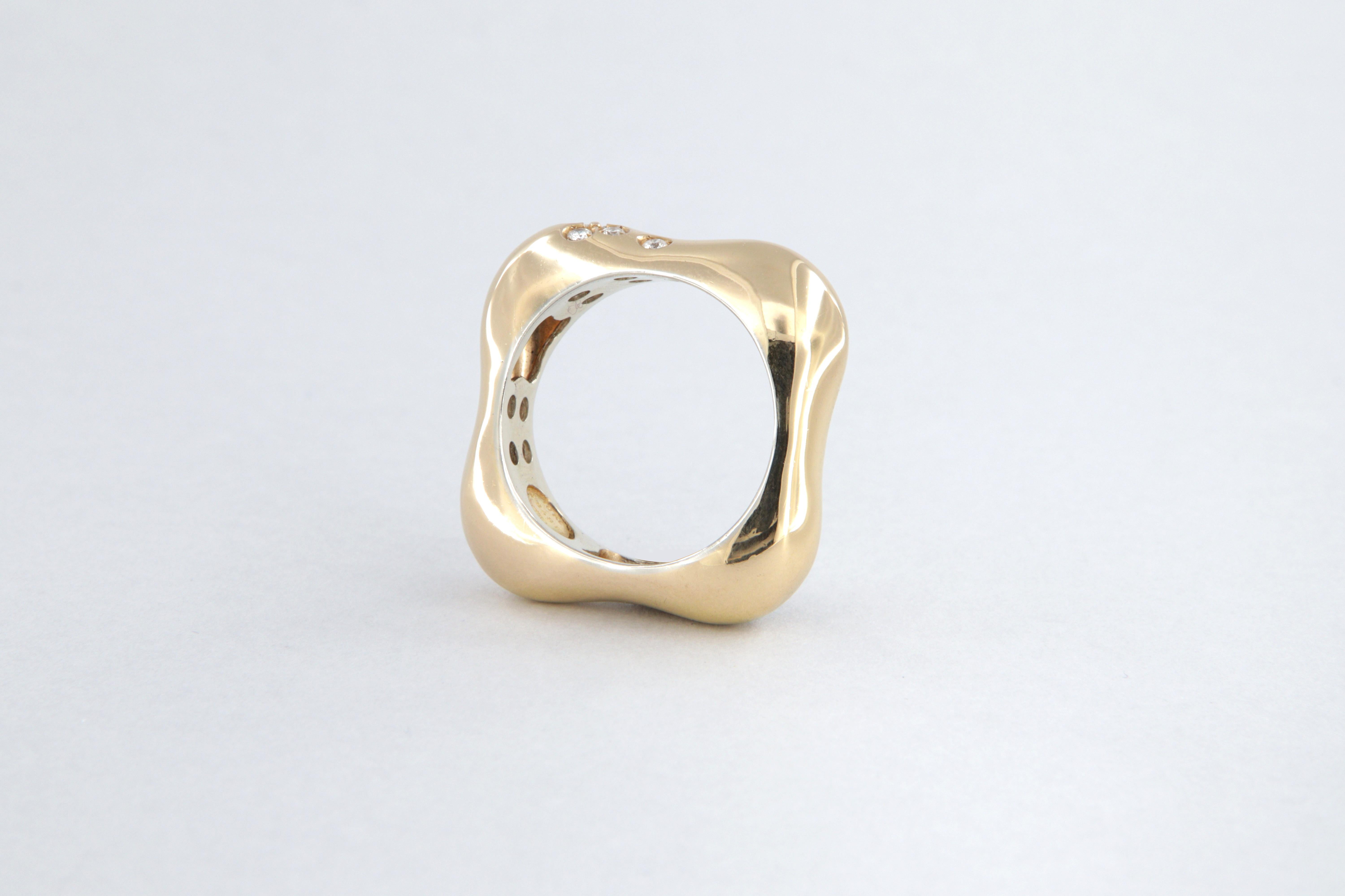 Women's La Nouvelle Bague ring with diamonds in gold