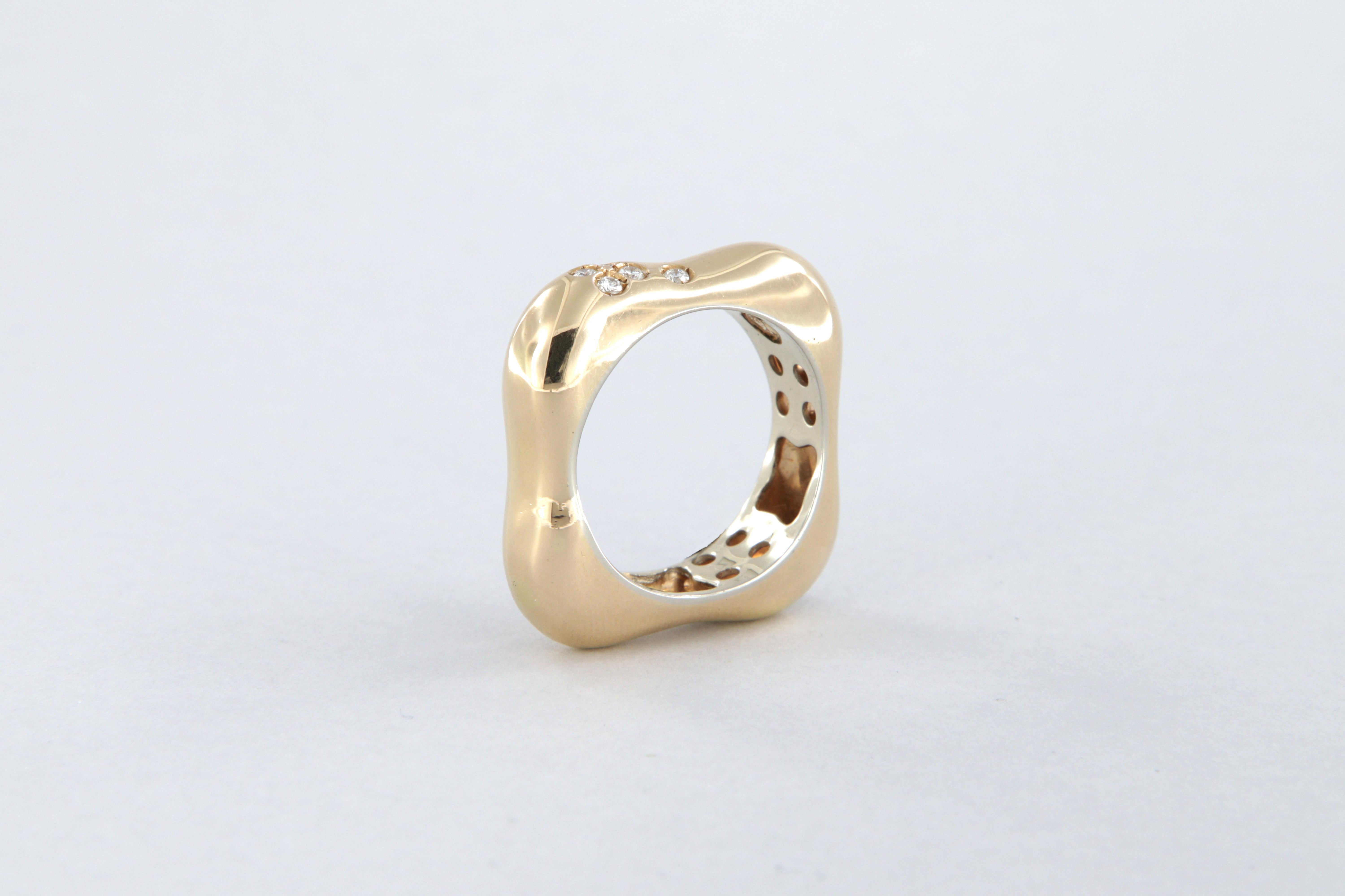 La Nouvelle Bague ring with diamonds in gold 3