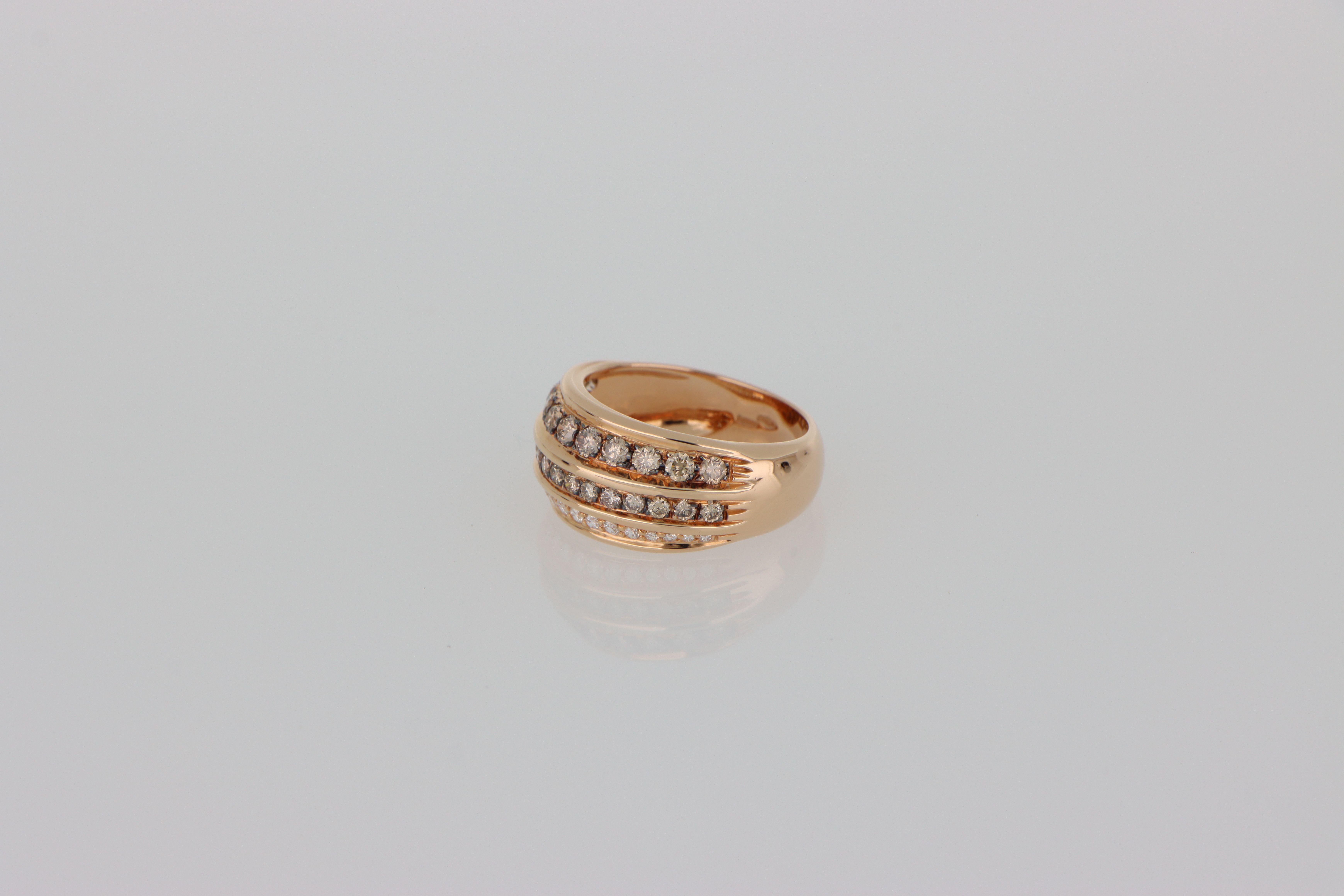 Breiter Bandring Dreireihig Rose Gold Weiß und Braun Diamanten 0,98 ct (Moderne) im Angebot