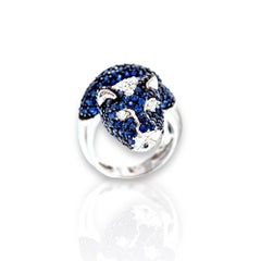 Anello Pantera in oro bianco 18Kt con 5.00 carati di zaffiri taglio brillante