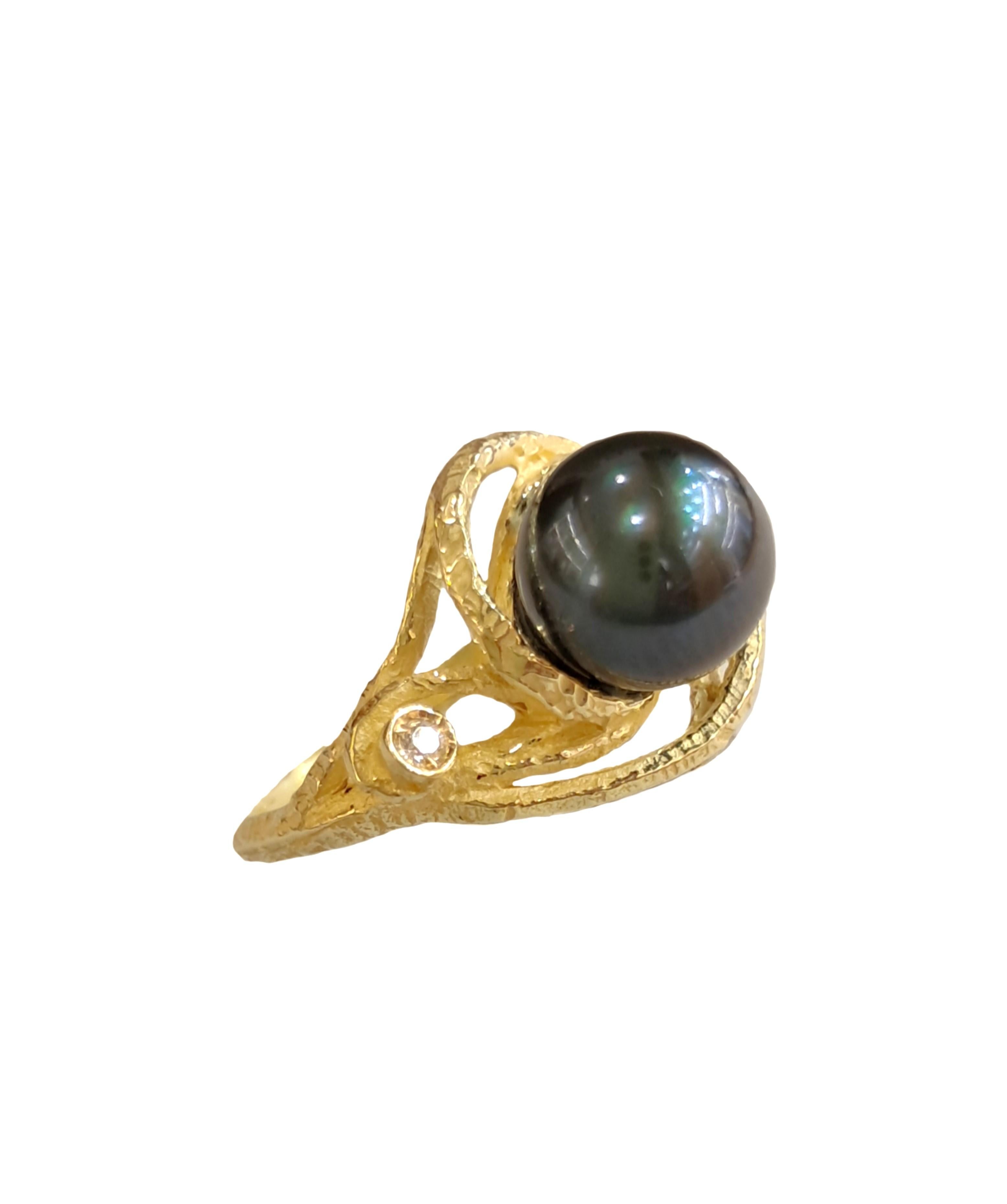 En vente :  Bague Sacchi en or 18k et diamants avec perles noires 4