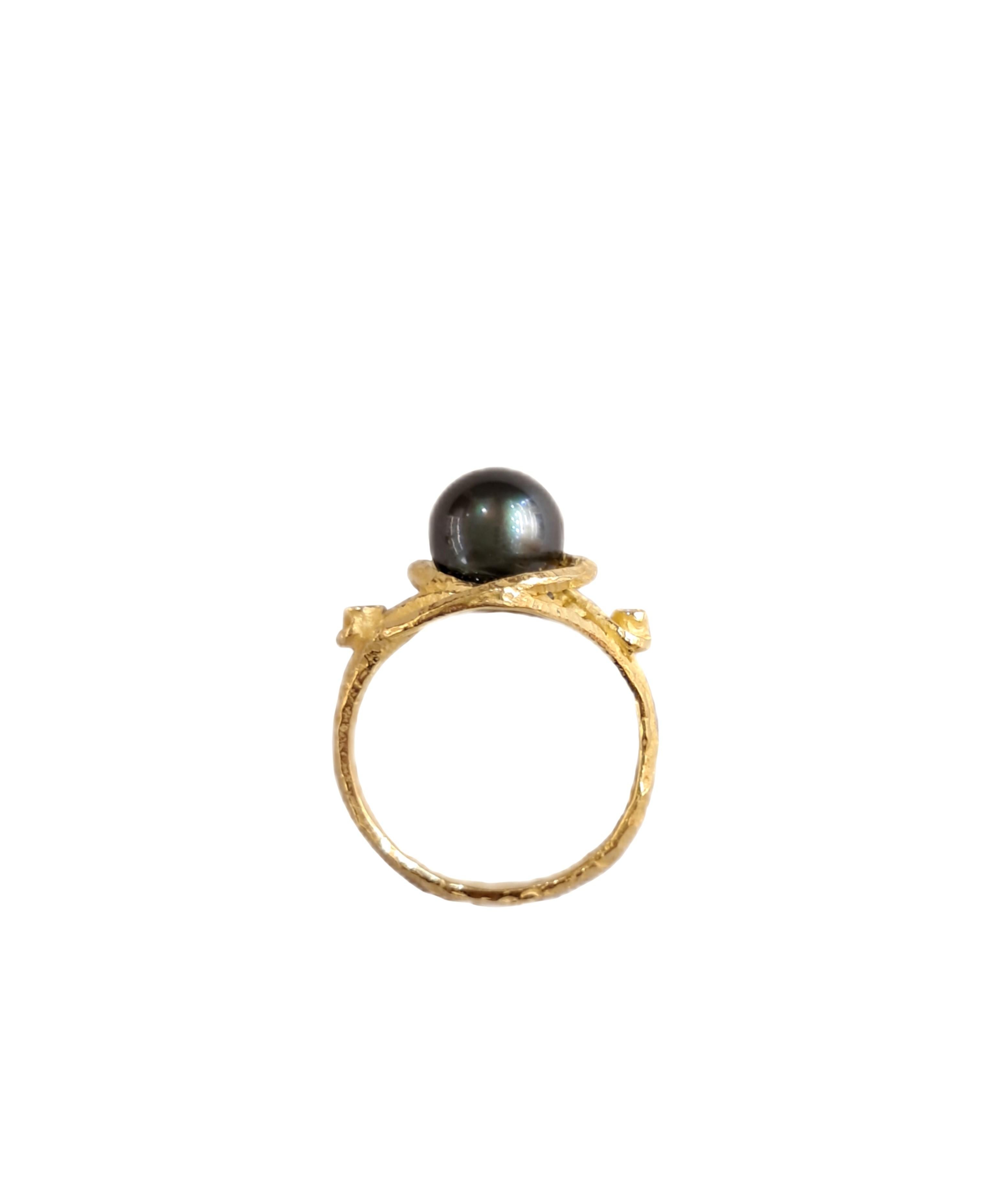 En vente :  Bague Sacchi en or 18k et diamants avec perles noires 6