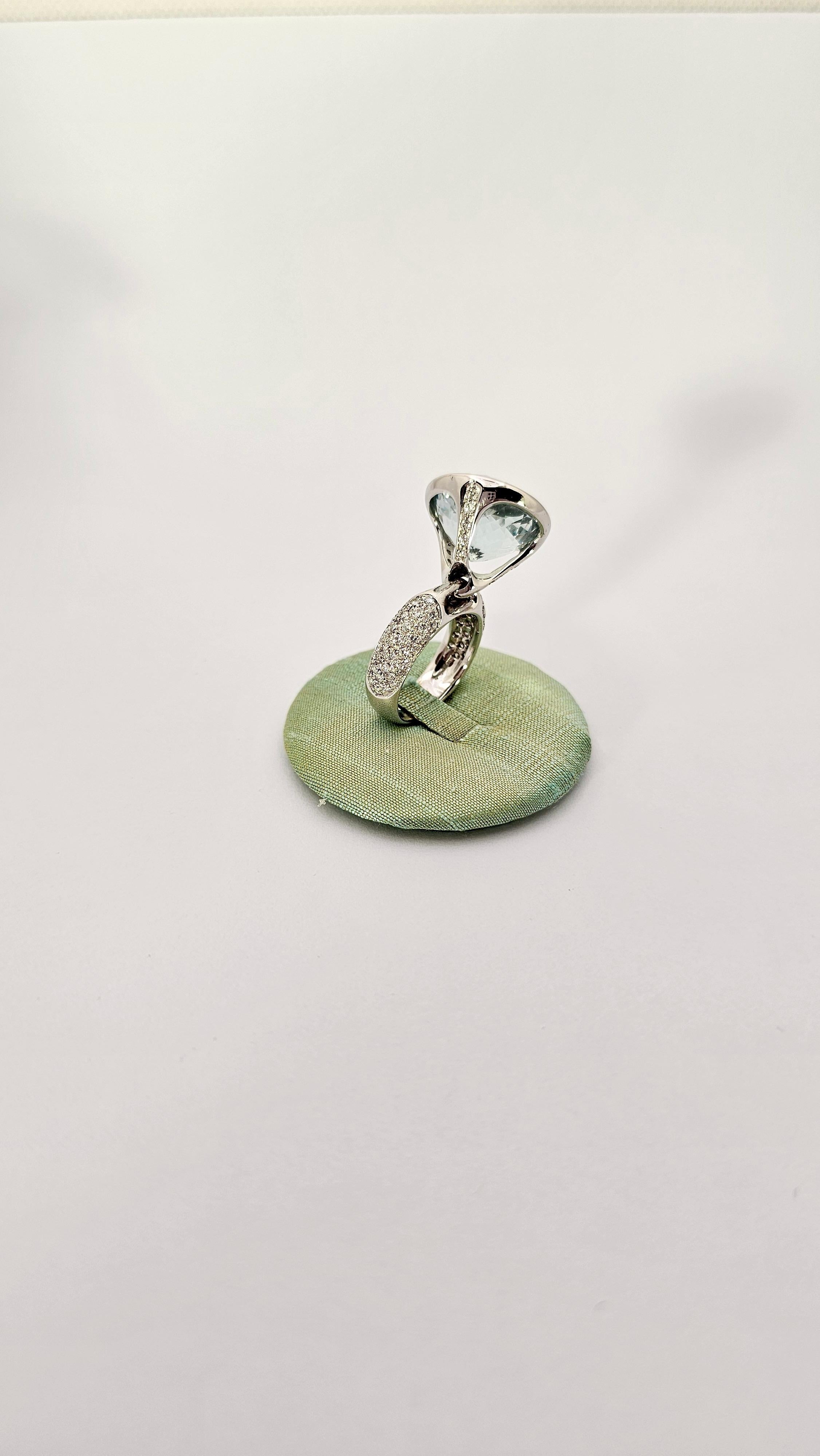 Rinaldo Gavello ring with 18.5 Ct Aquamarine Pendant in White Gold and Diamonds For Sale 4
