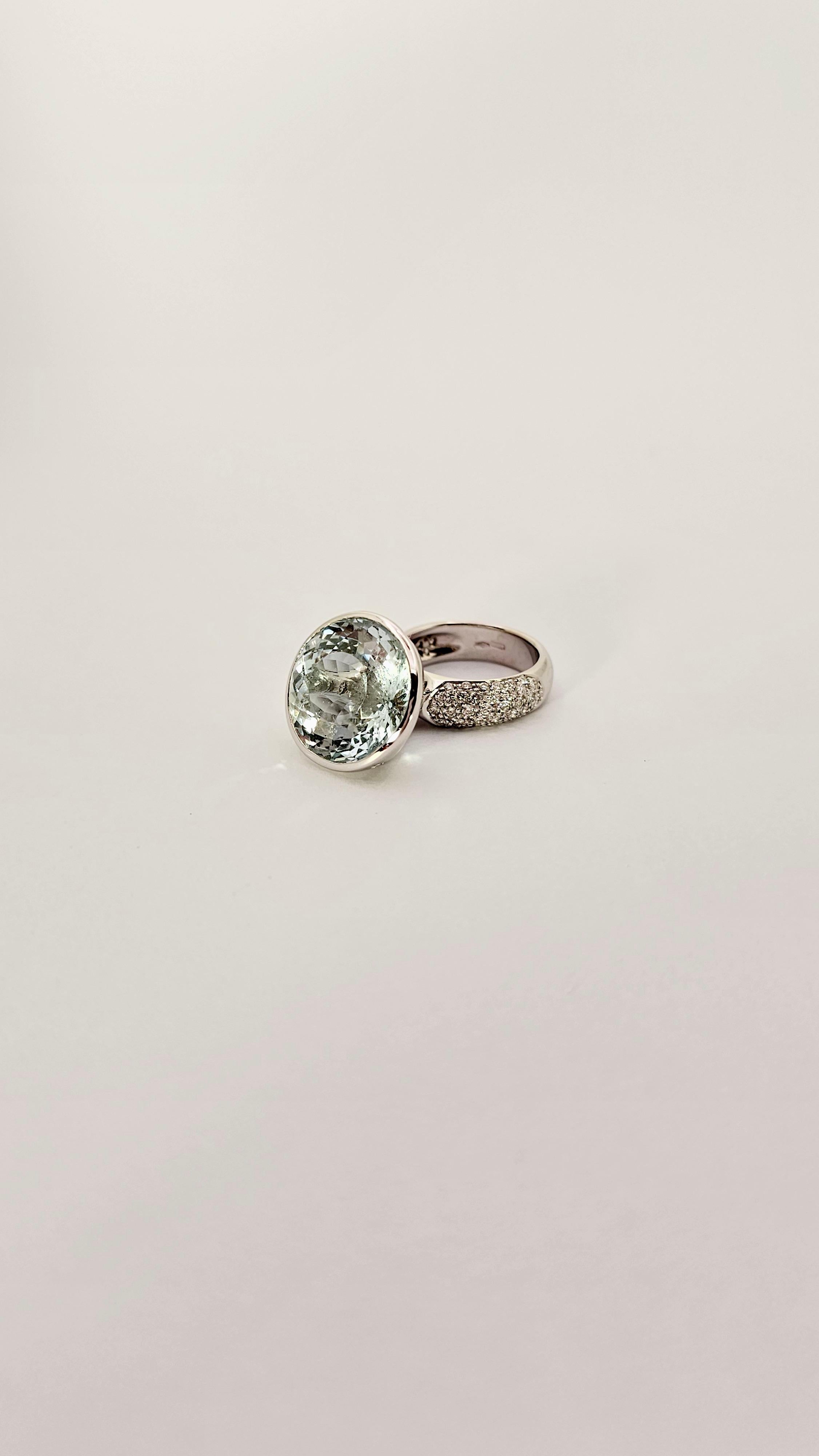 Contemporary Rinaldo Gavello ring with 18.5 Ct Aquamarine Pendant in White Gold and Diamonds For Sale