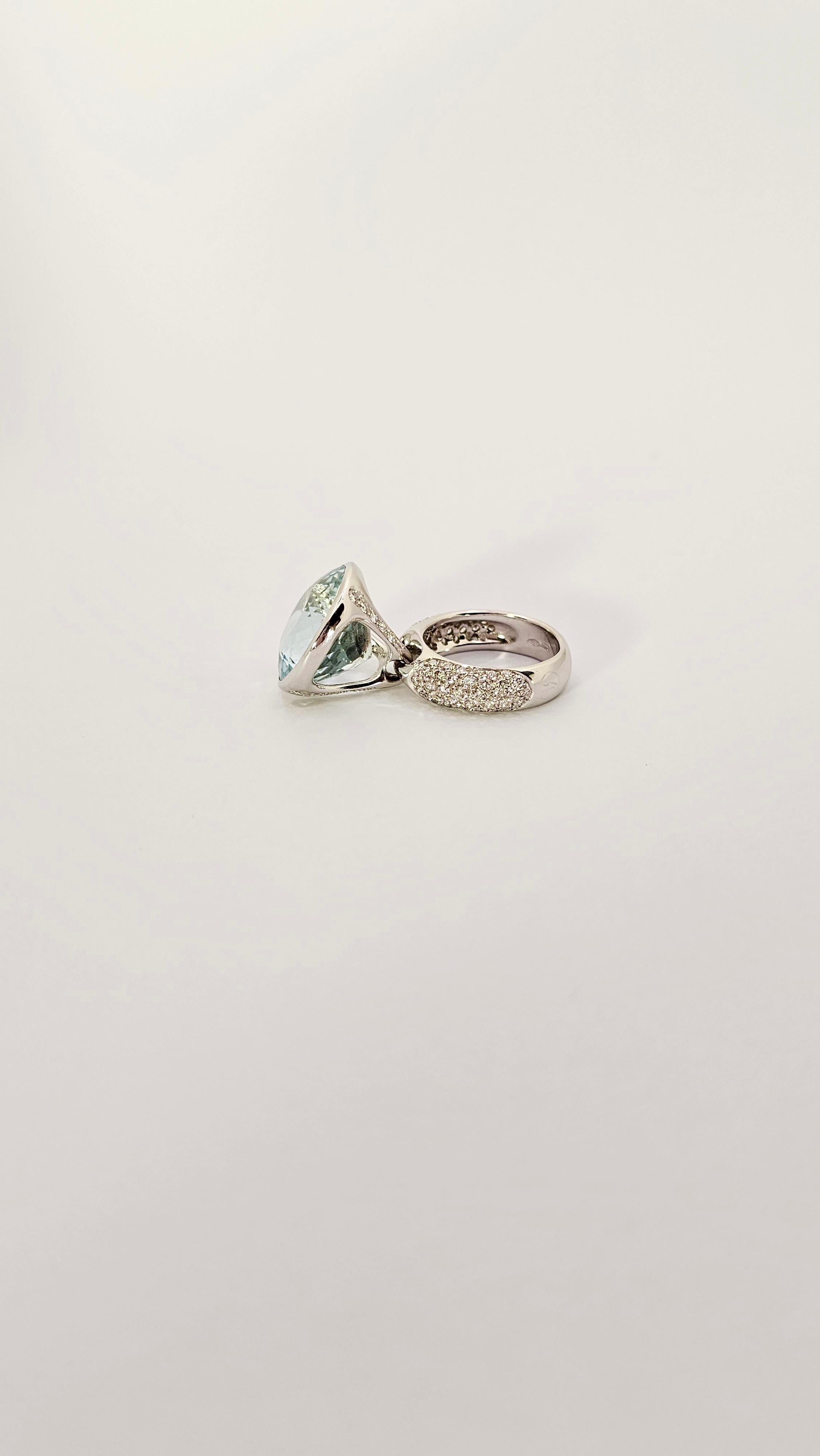 Brilliant Cut Rinaldo Gavello ring with 18.5 Ct Aquamarine Pendant in White Gold and Diamonds For Sale