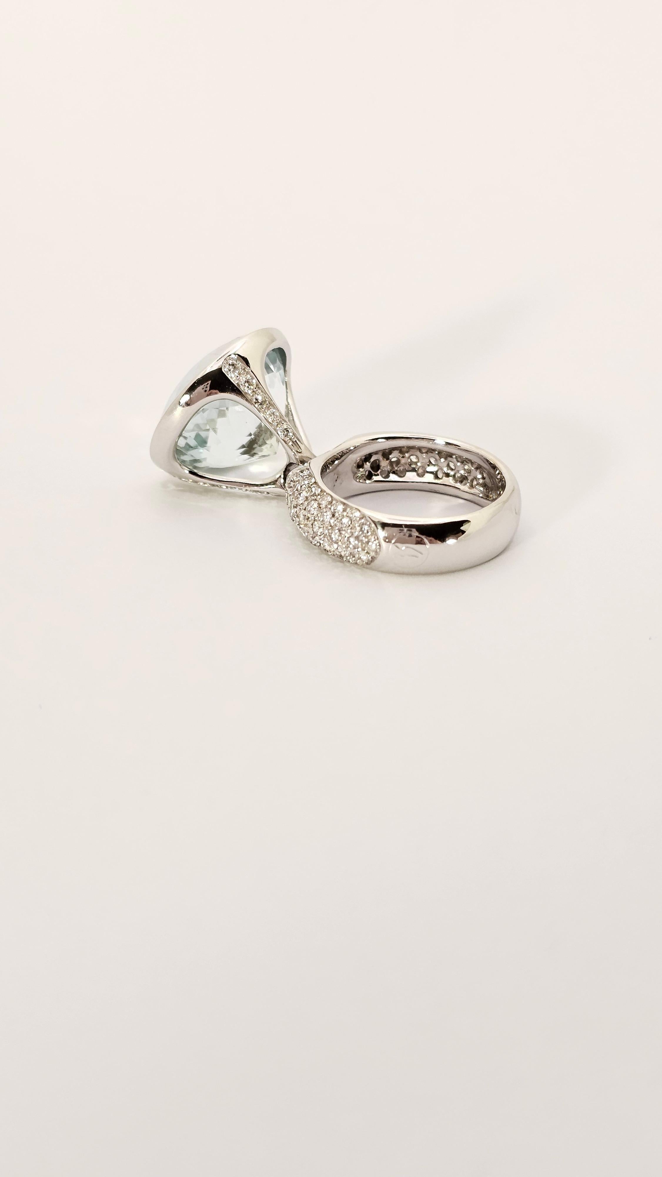 Women's or Men's Rinaldo Gavello ring with 18.5 Ct Aquamarine Pendant in White Gold and Diamonds For Sale