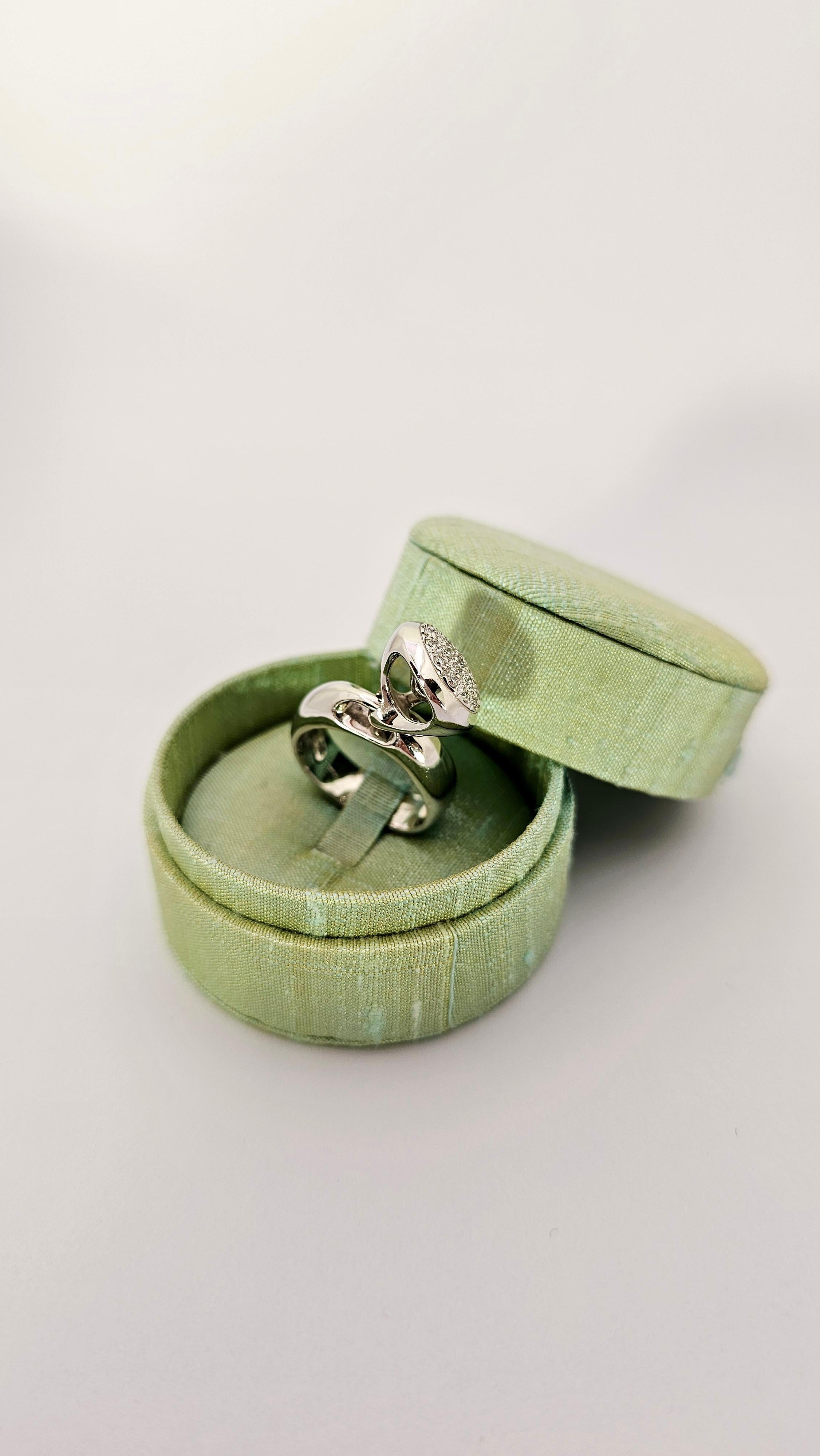Women's or Men's Rinaldo Gavello Ring in White Gold and Diamonds For Sale