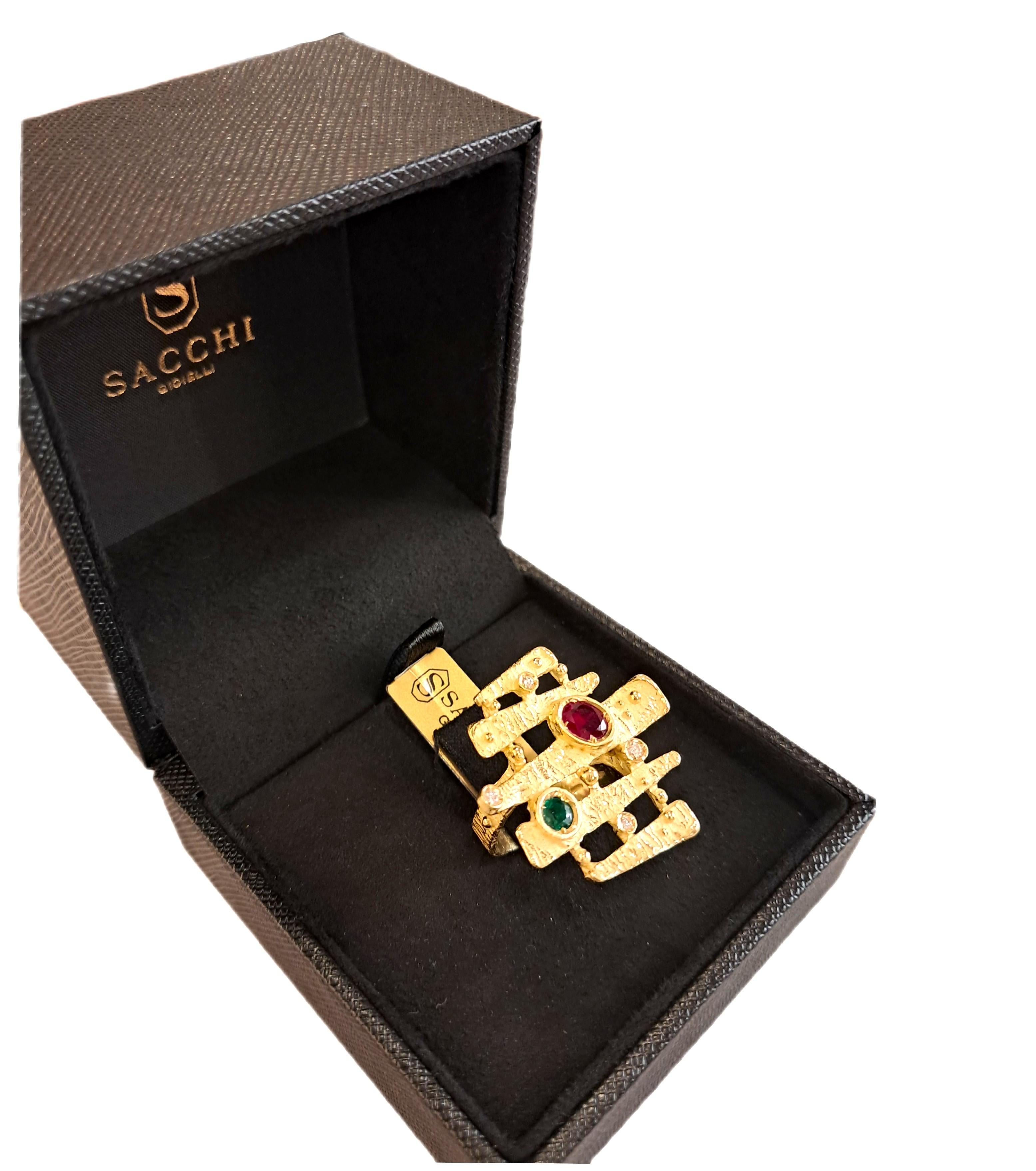 En vente :  Anello Sacchi in Oro Giallo 18K Collezione 