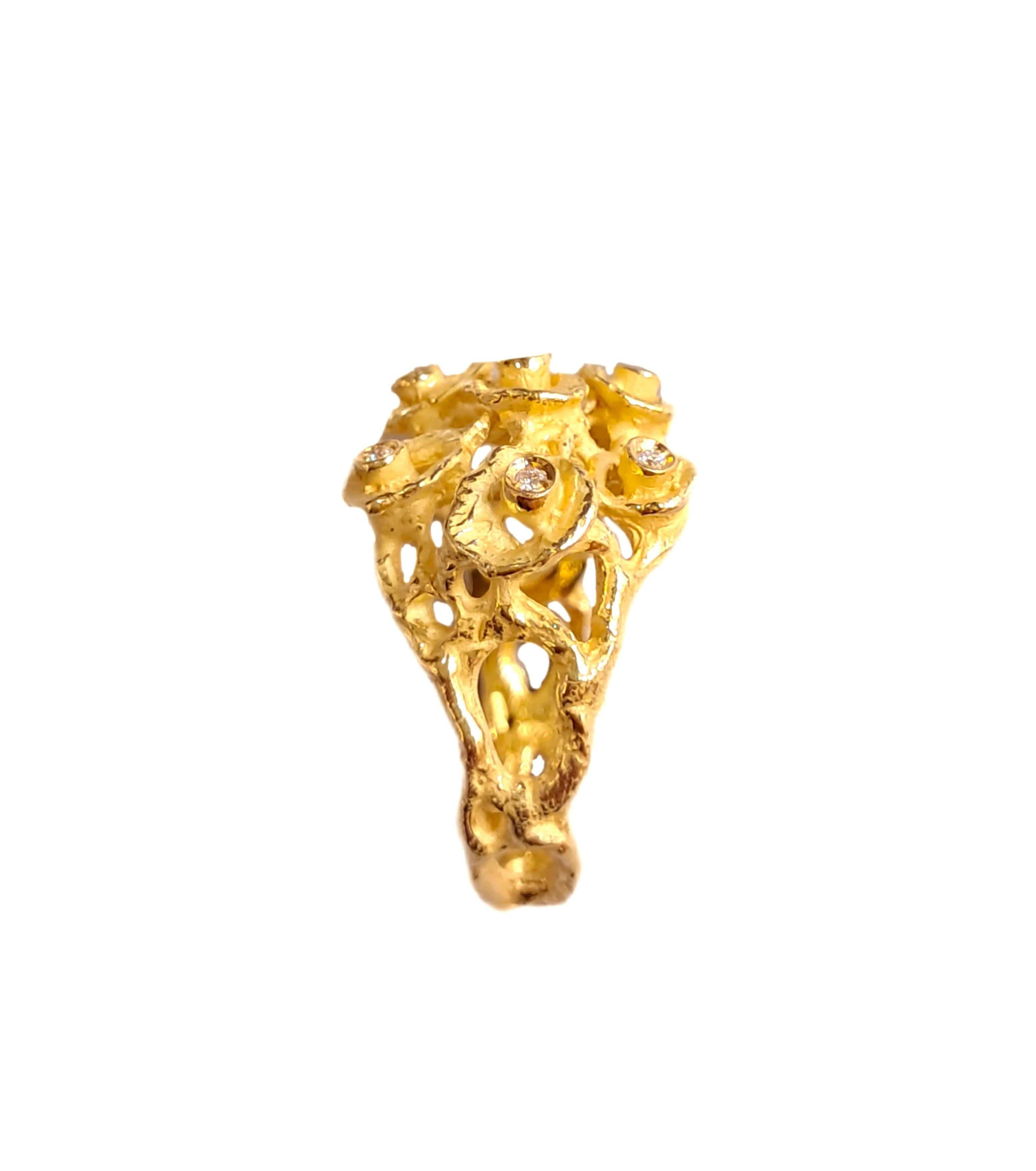 En vente :  Bague Sacchi en or jaune satiné 18k avec diamants Collection 
