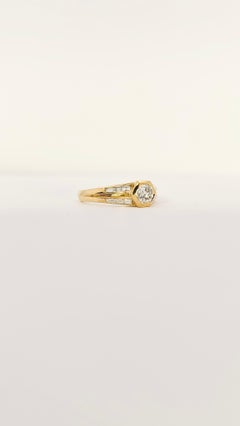 1970 Solitaire Ring in 18 Kt Yellow Gold and Diamonds Ct 0.77