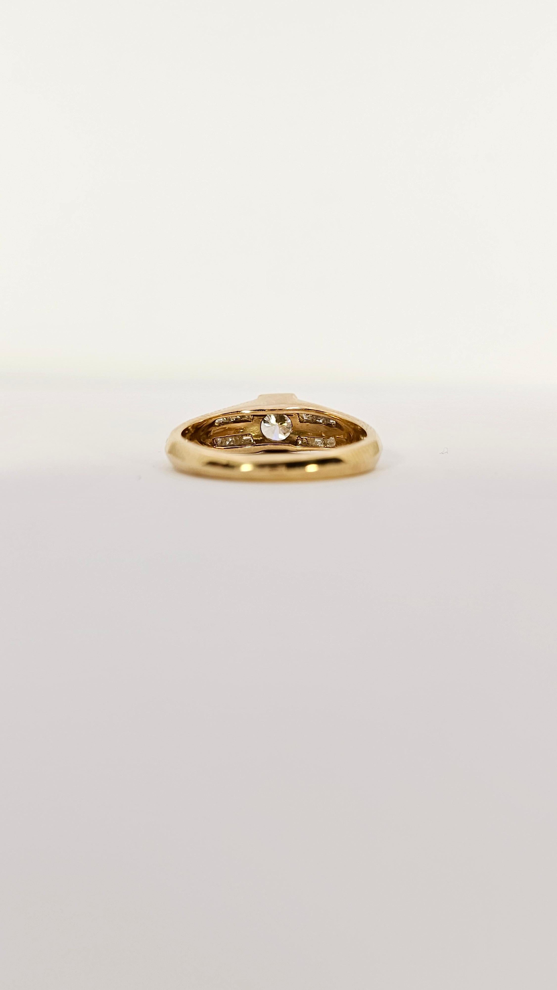 Modern 1970 Solitaire Ring in 18 Kt Yellow Gold and Diamonds Ct 0.77 For Sale