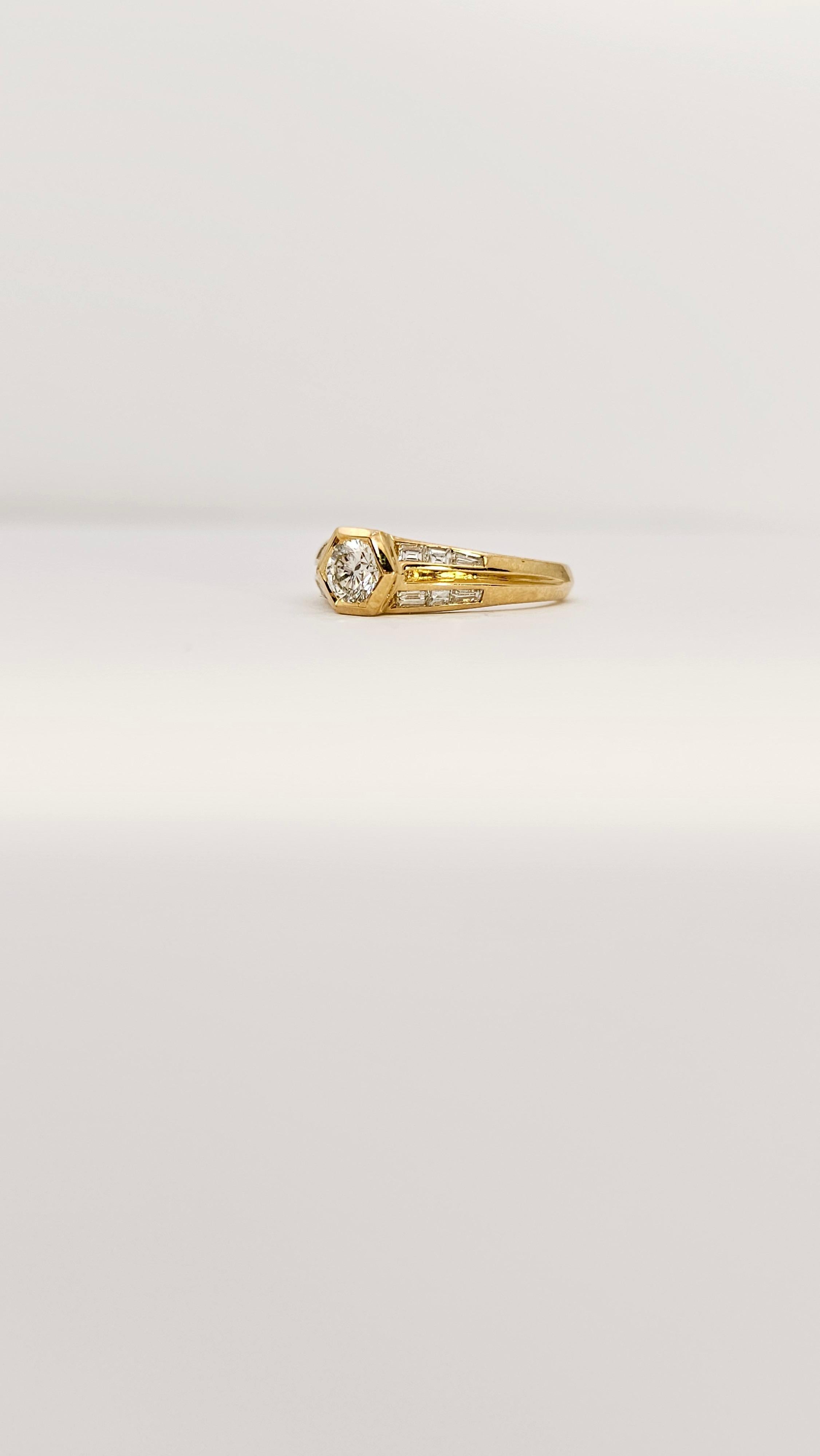 1970 Solitaire Ring in 18 Kt Yellow Gold and Diamonds Ct 0.77 In New Condition For Sale In Cattolica, IT