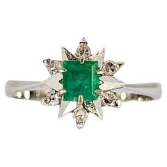Anello Stella Vintage 1960 in Oro Bianco, Diamanti e Smeraldo