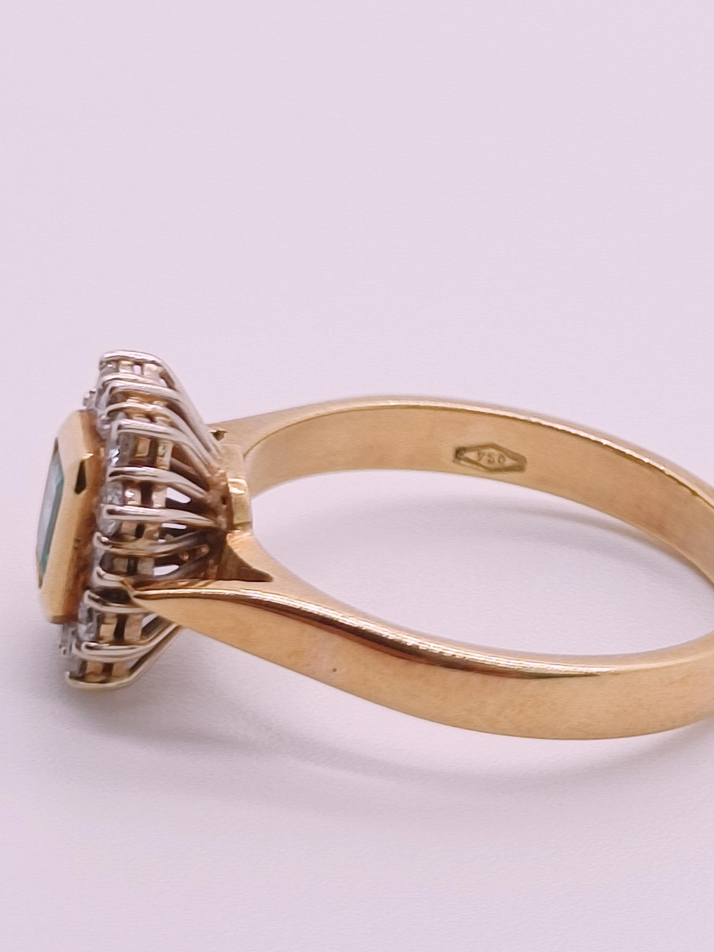 Vintage Retro-Stil Ring mit rechteckigen Smaragd und 18k Gelbgold Diamanten (Kunsthandwerker*in) im Angebot