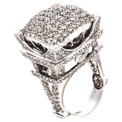 Eiffel Tower ring in 18 kt white gold with 2.28 ct natural diamonds 
