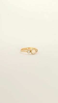 Anello trilogy in oro Giallo 18K, Opale Nobile e Diamanti